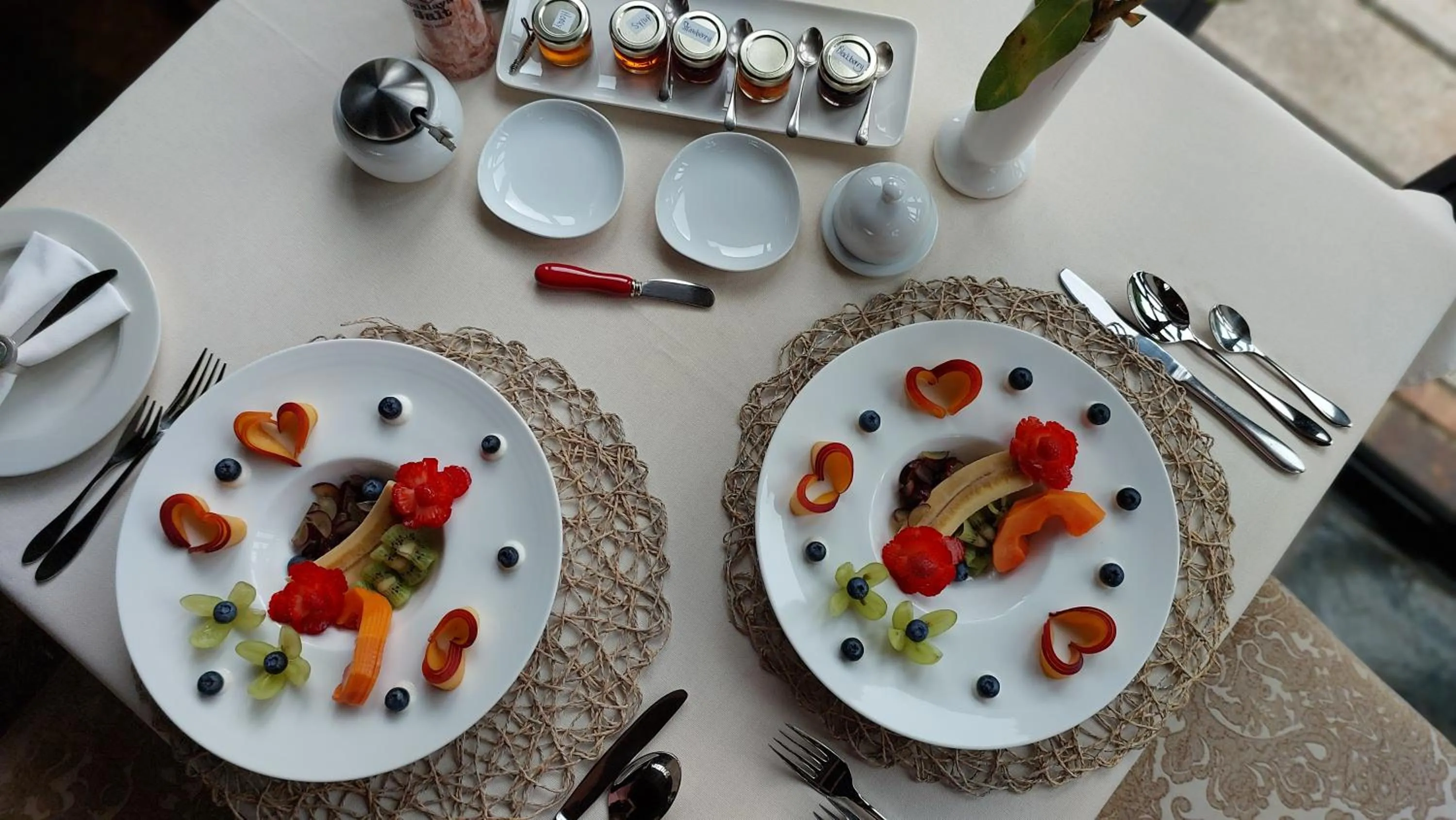 Breakfast in Paradise Cove