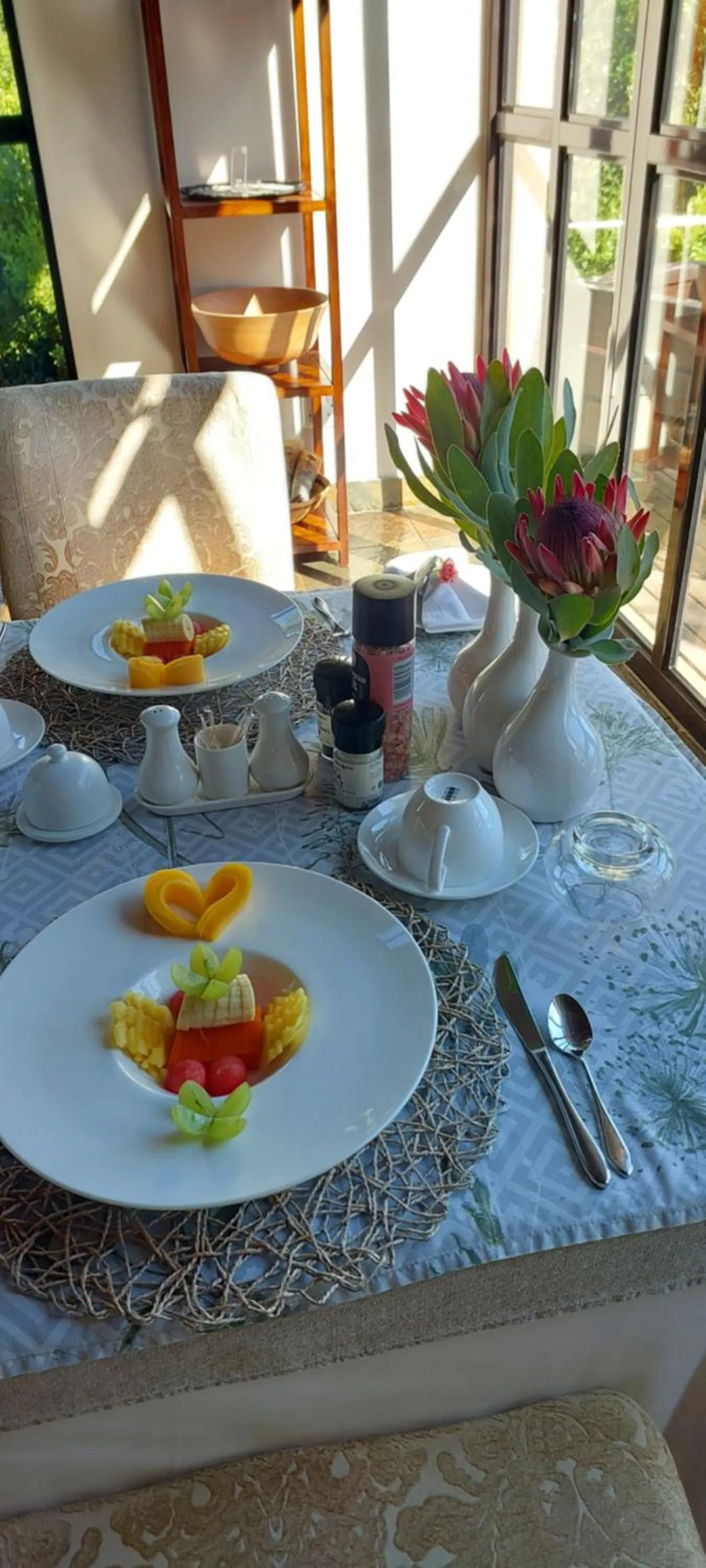 Breakfast in Paradise Cove