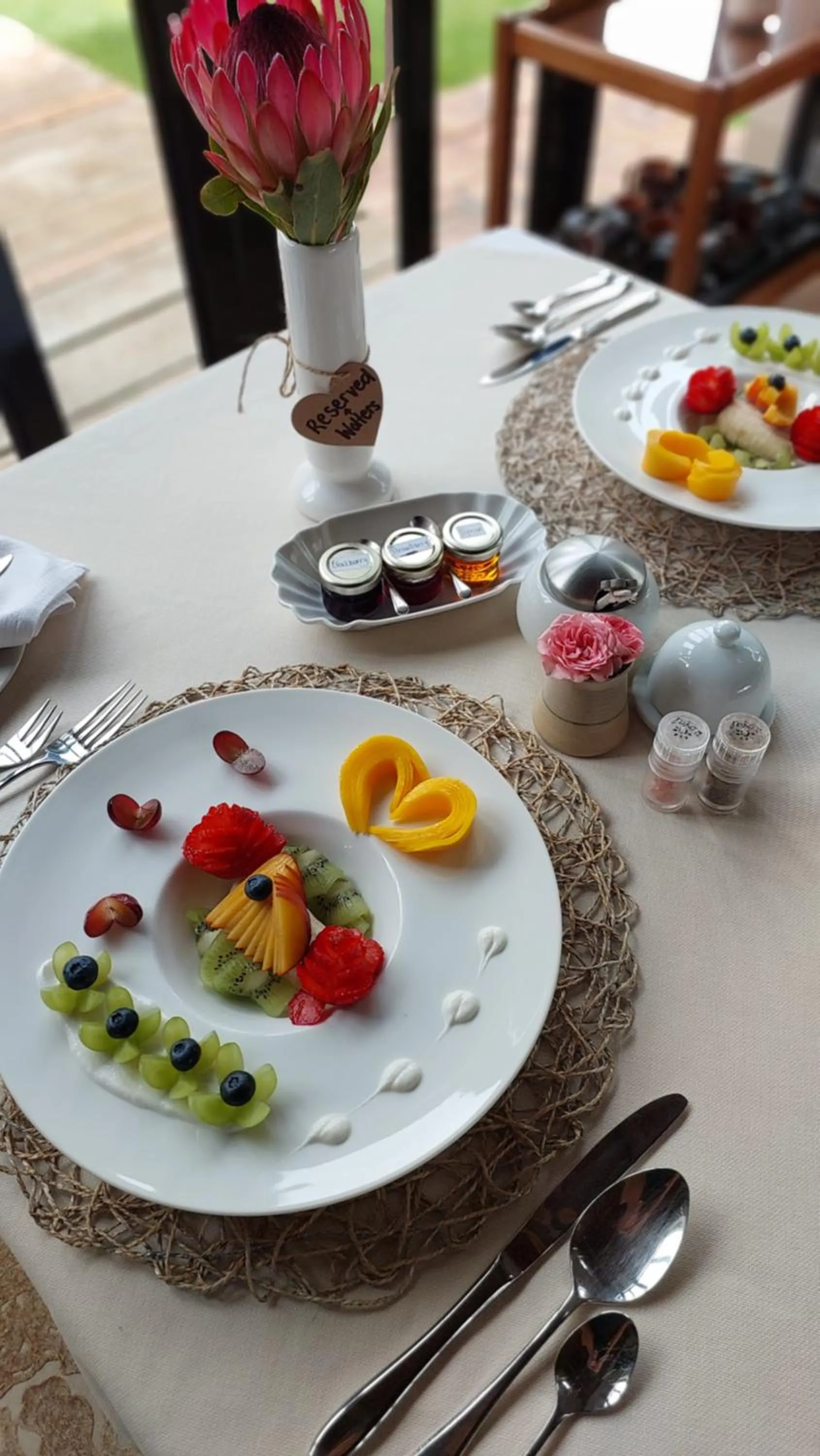 Breakfast in Paradise Cove