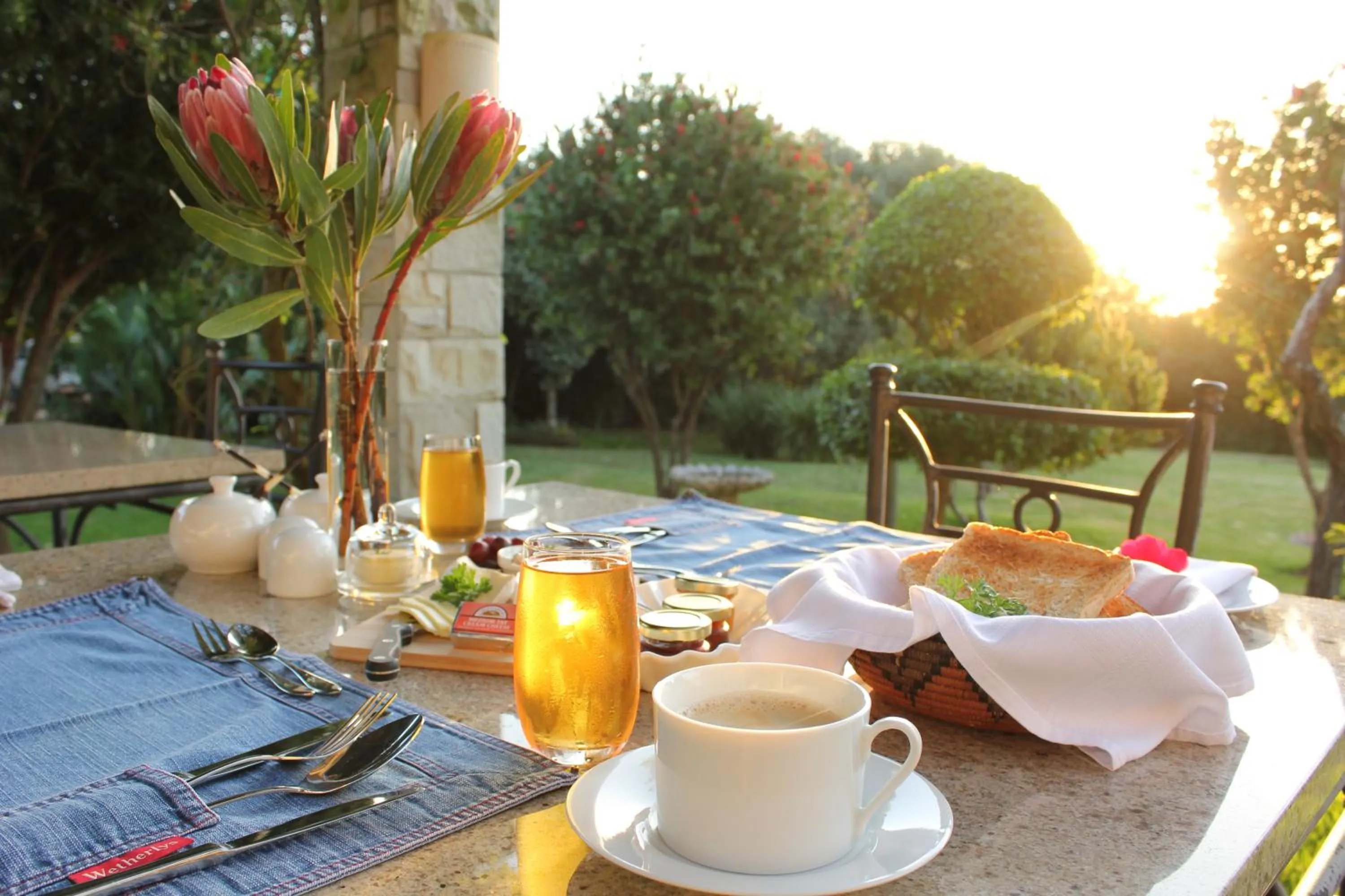 Area and facilities in Paradise Cove