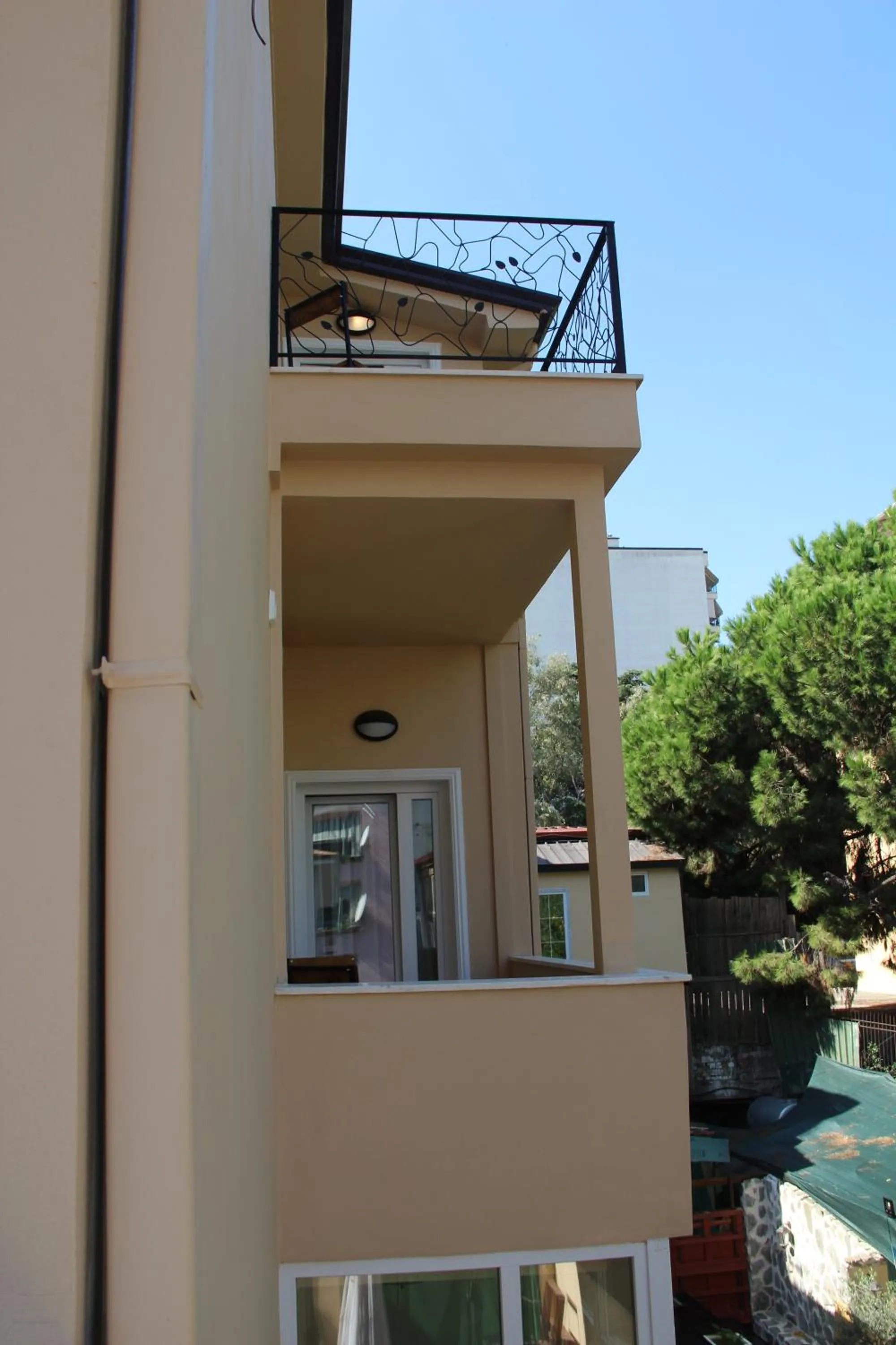 Balcony/Terrace in Hotel Hermes Tirana