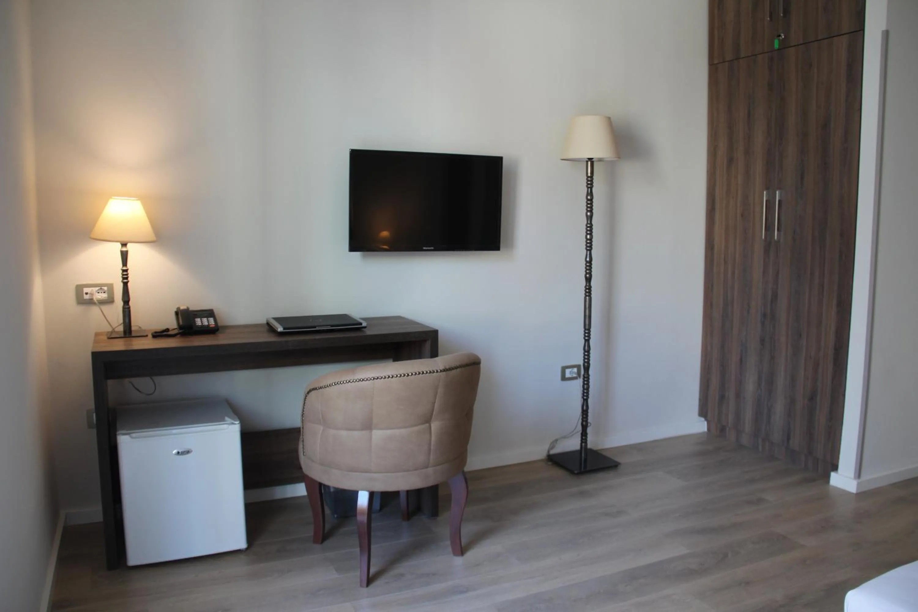 Communal lounge/ TV room in Hotel Hermes Tirana