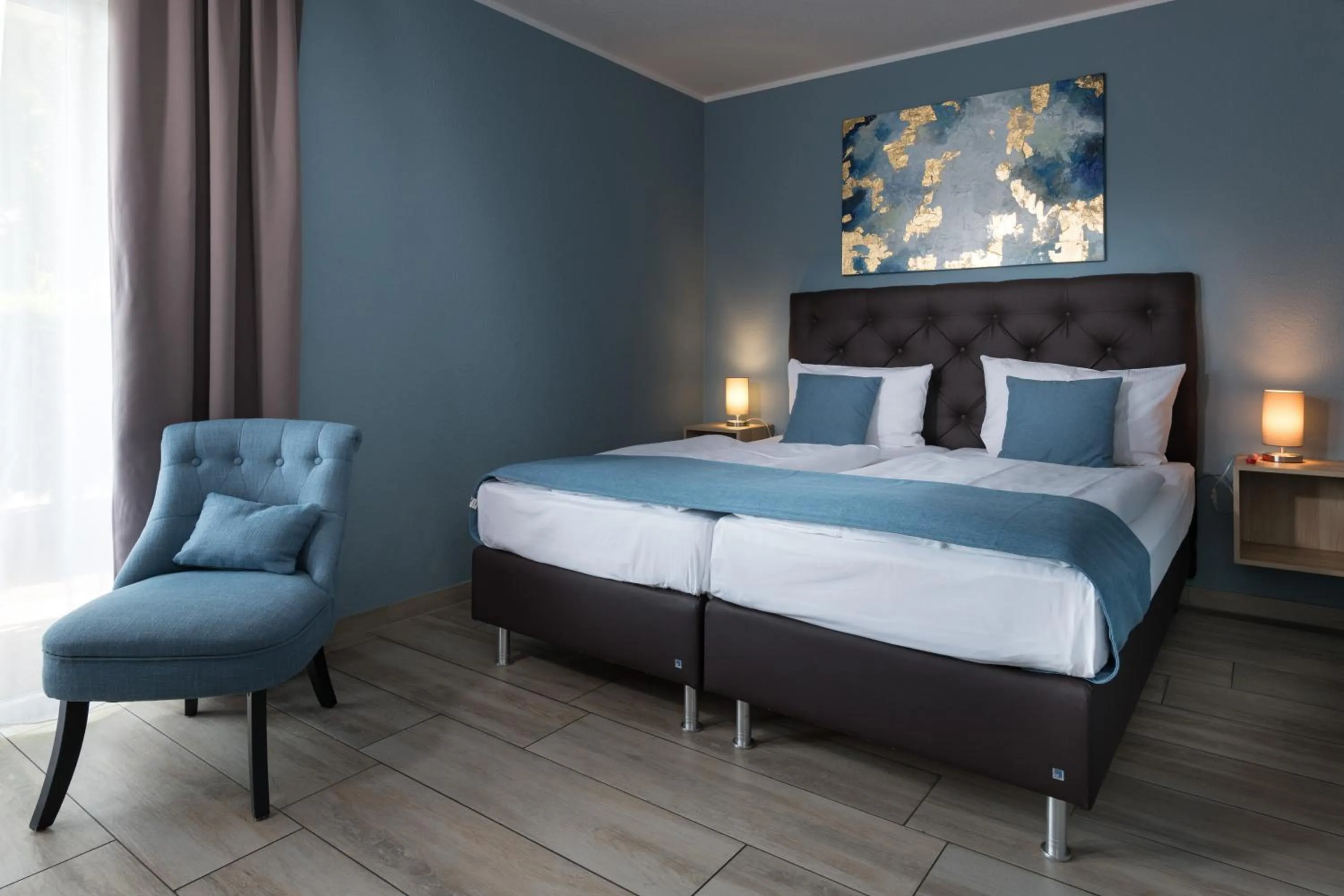 Bedroom, Bed in GLEUEL INN - digital hotel & serviced apartments & boardinghouse mit voll ausgestatteten Küchen