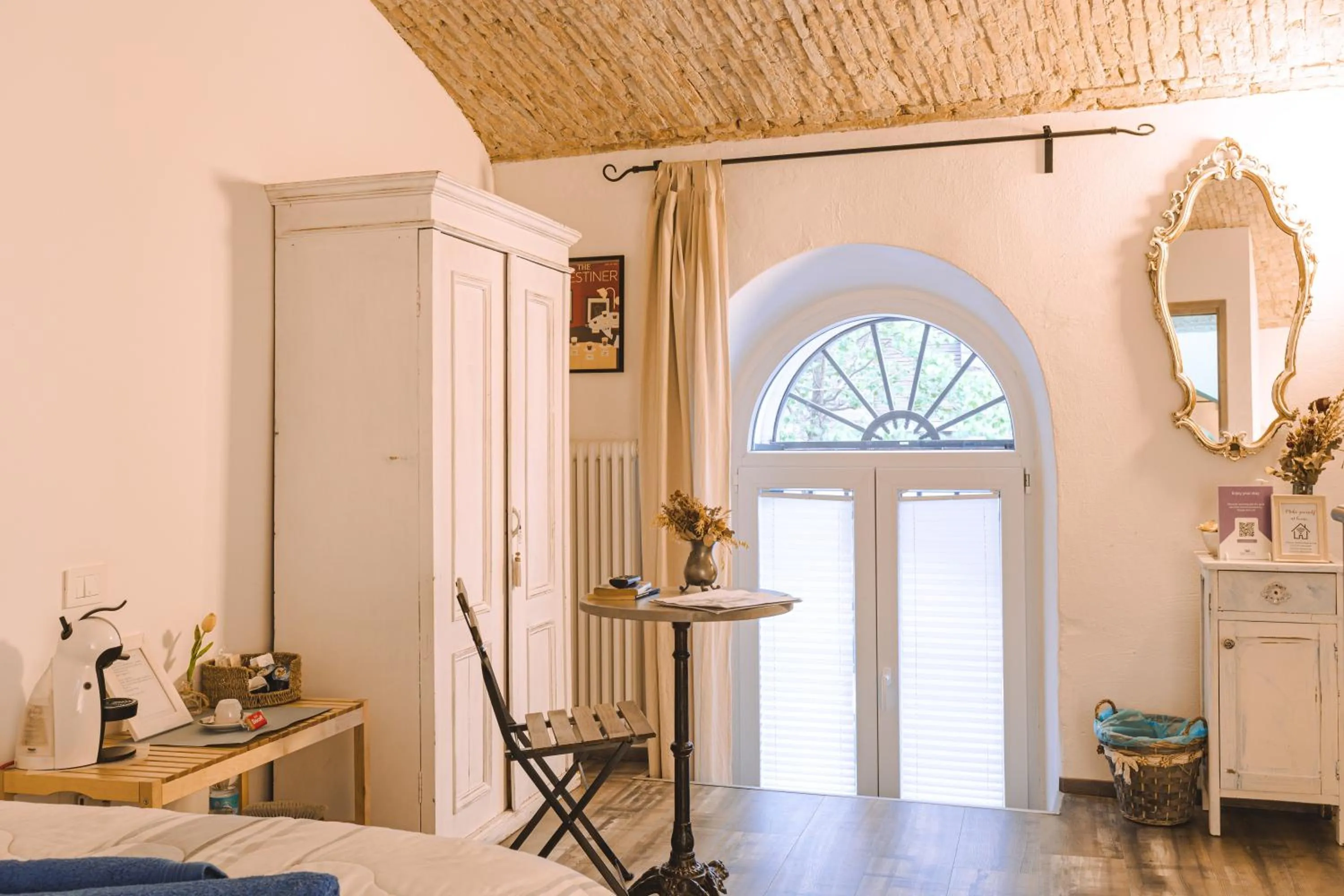 Bed in Trieste Art Loft