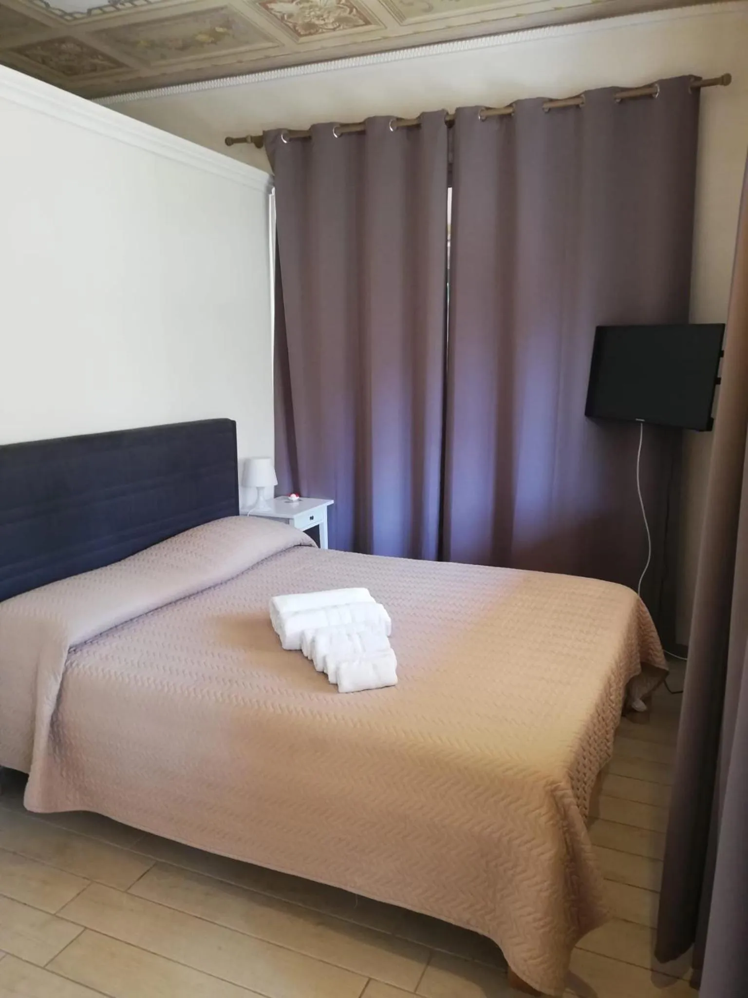 Bed in Villa Antonella rooms Mondello