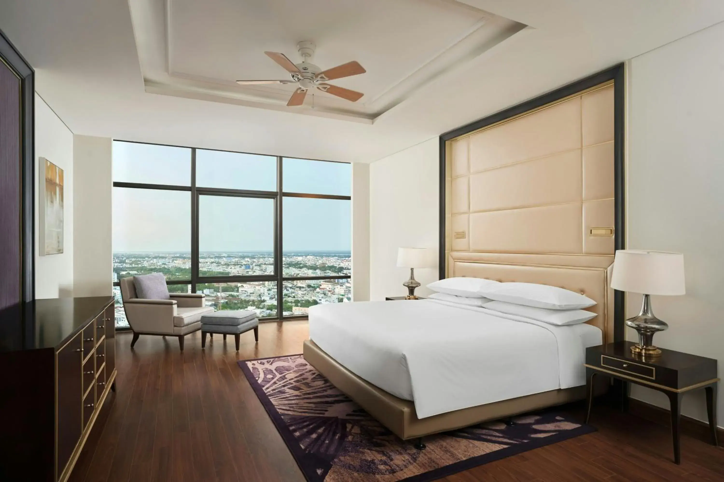 Club King Room - Club Lounge Access in Sheraton Can Tho Club King Room - Club Lounge Access in Sheraton Can Tho