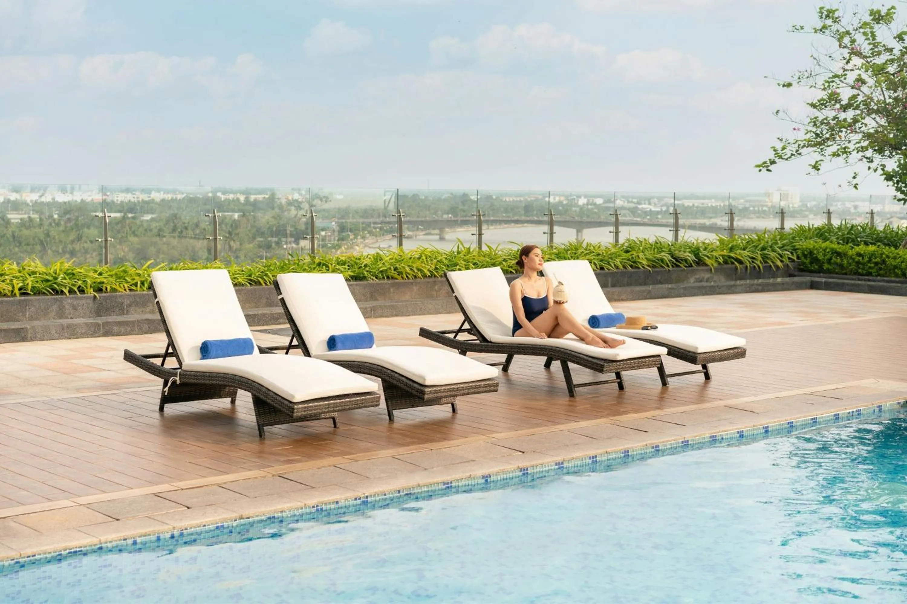 Swimming pool in Sheraton Can Tho