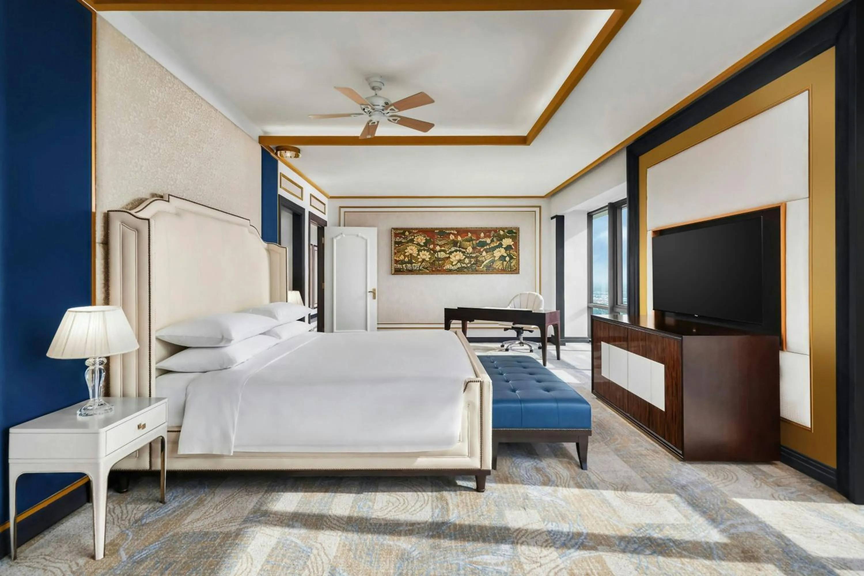 Bedroom, Bed in Sheraton Can Tho