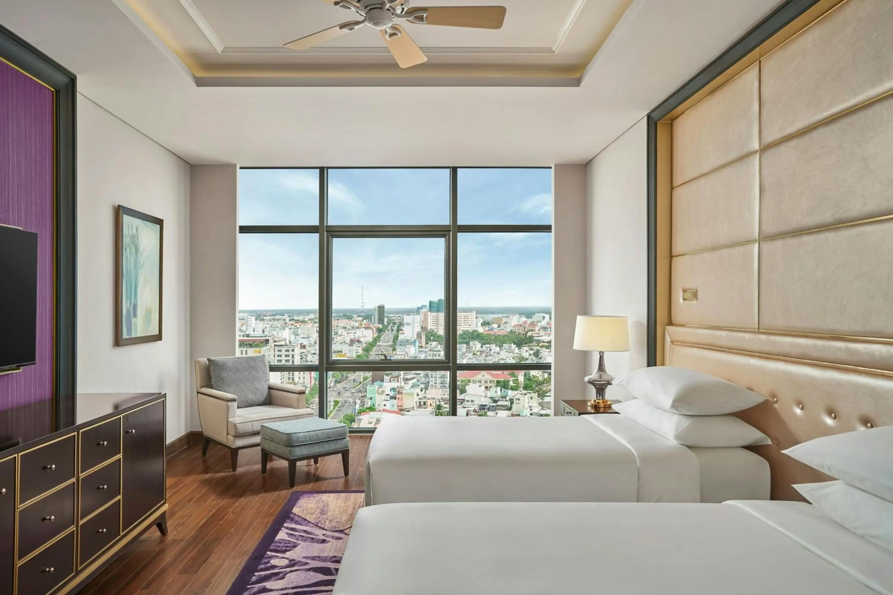 Photo of the whole room, Bed in Sheraton Can Tho