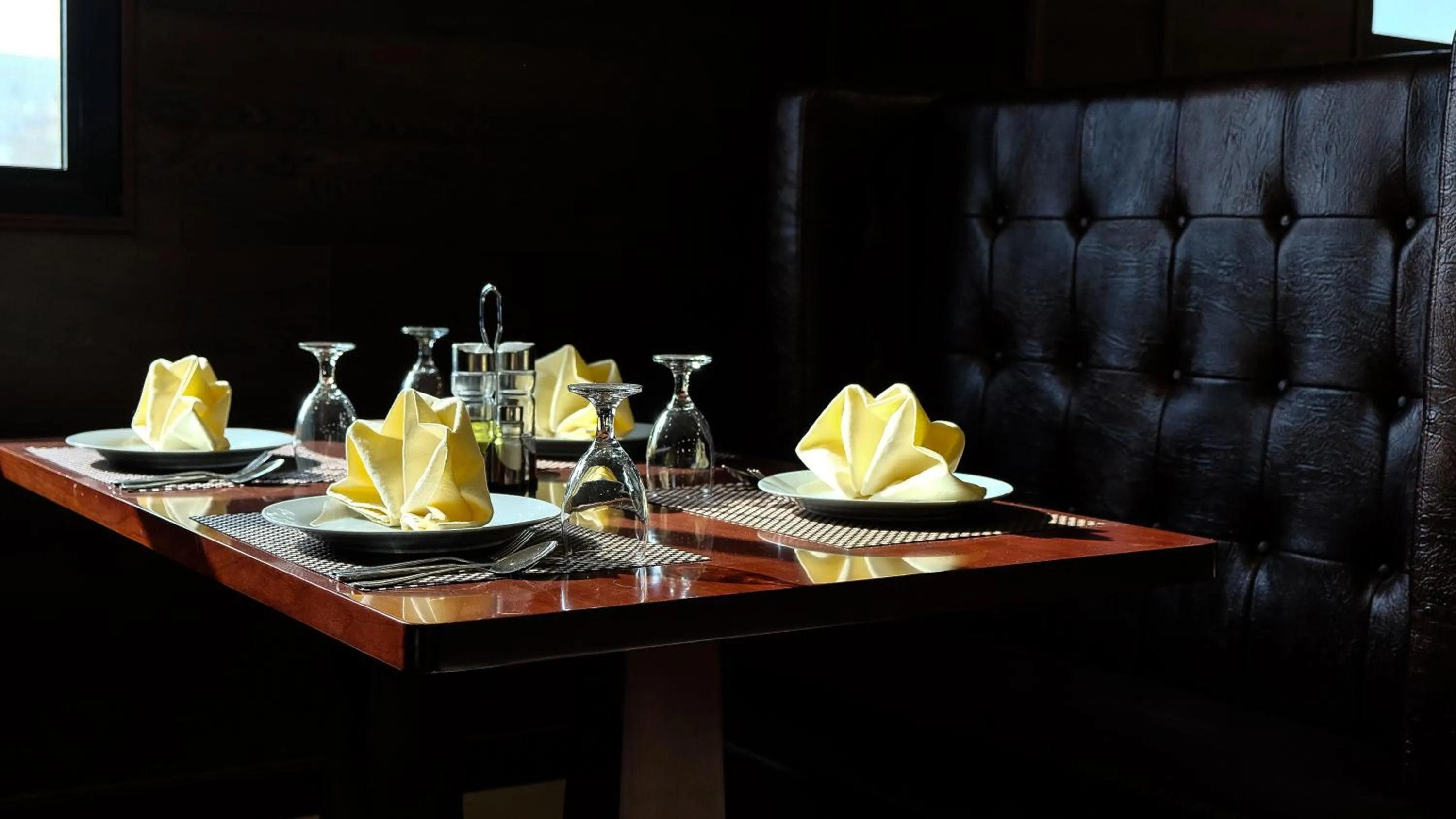 Restaurant/places to eat in Rabigh Park Hotel