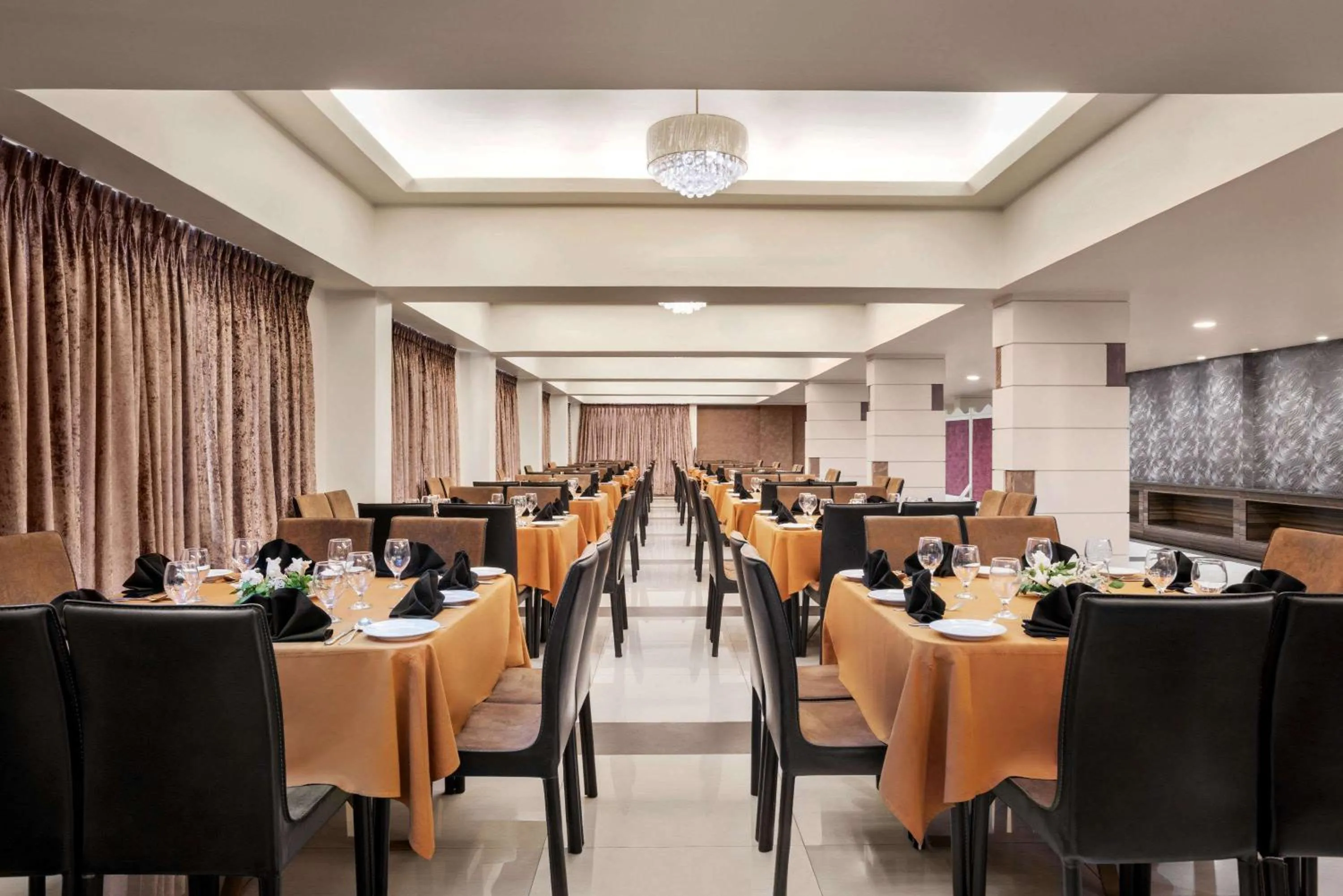 Banquet/Function facilities in Ramada by Wyndham Karachi Creek