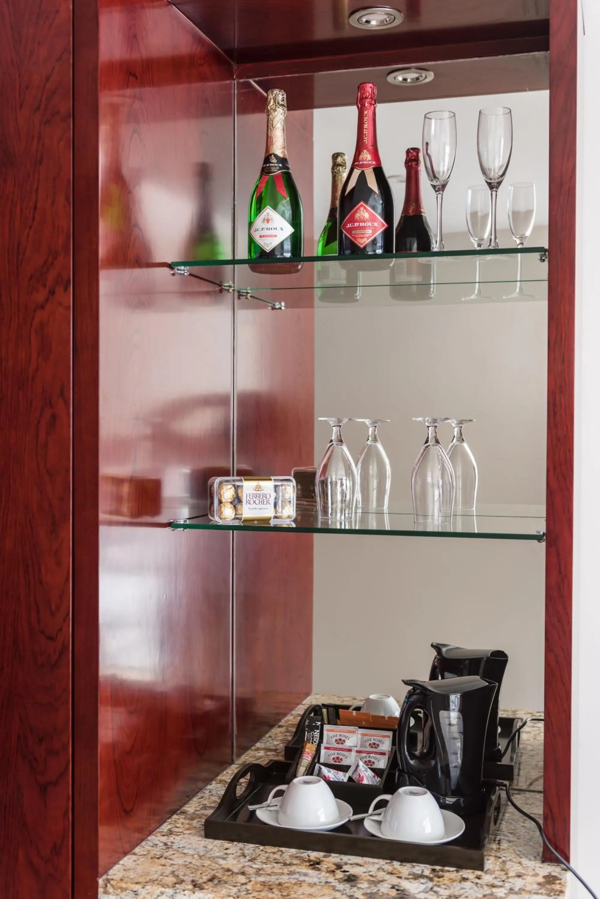 Restaurant/places to eat in Flamingo Villas Boutique Hotel