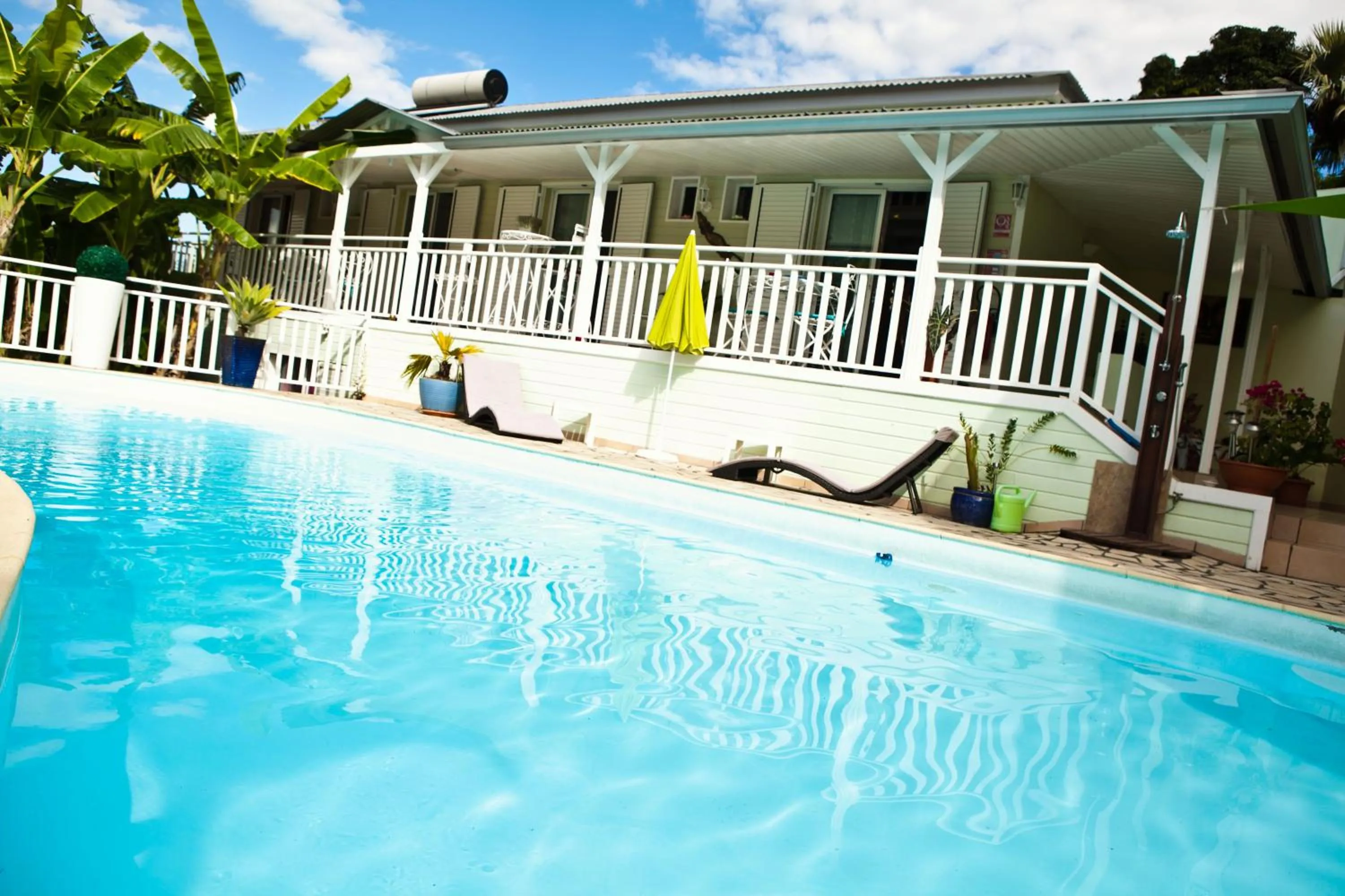 Property building in Entre Deux Rêves