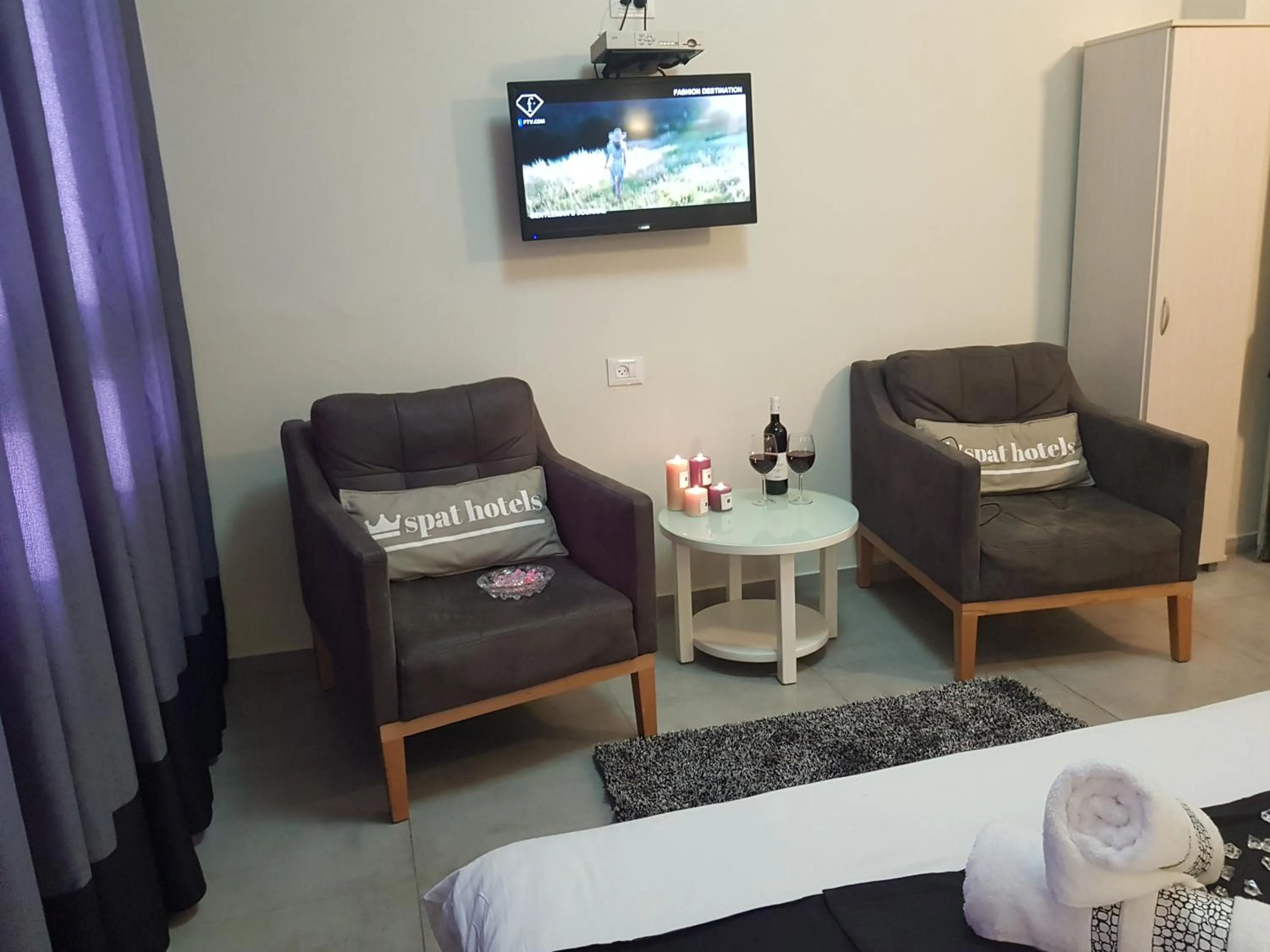 Photo of the whole room in Spat Hotel Ashdod