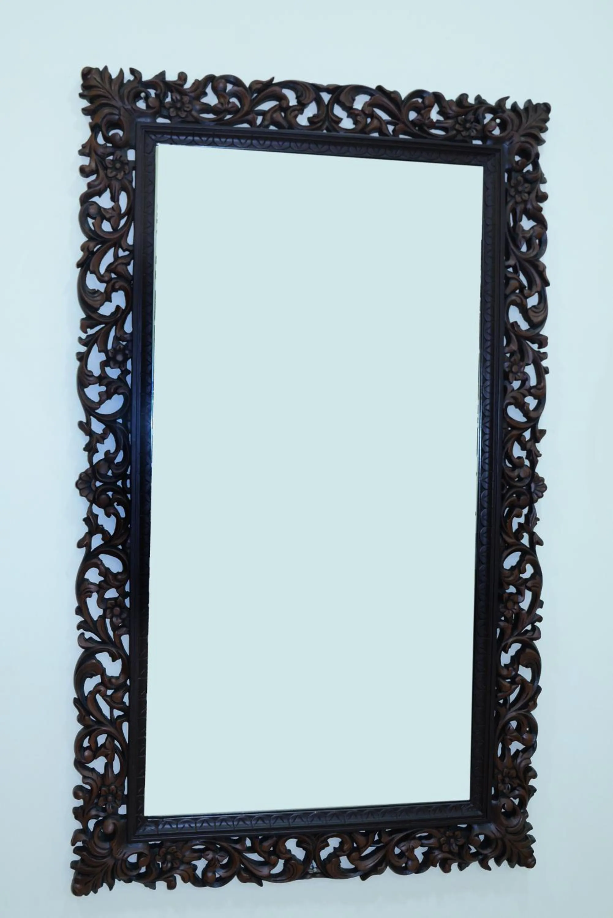 Decorative detail in Elite Residence