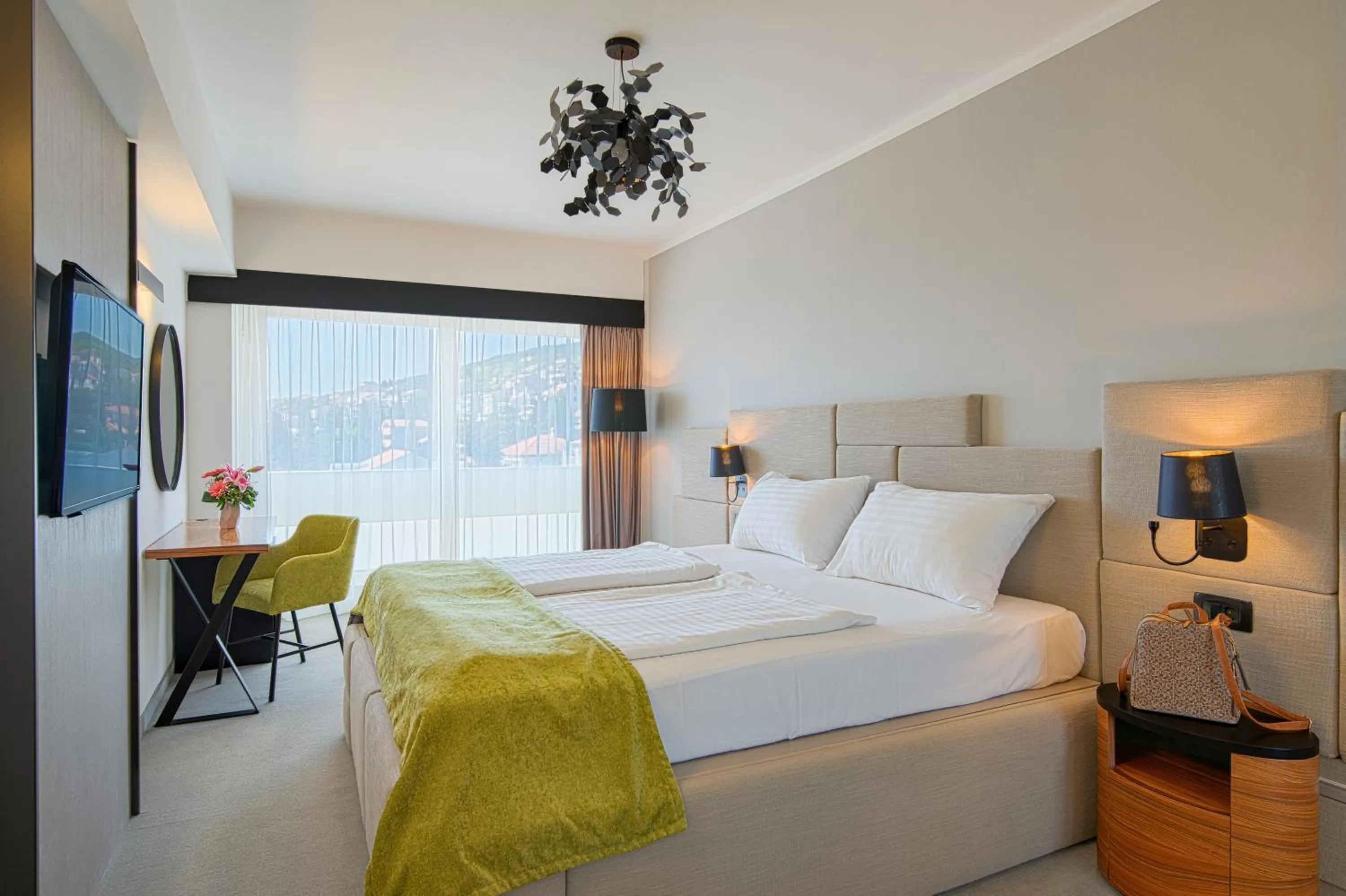 Bed in Hotel Omorika