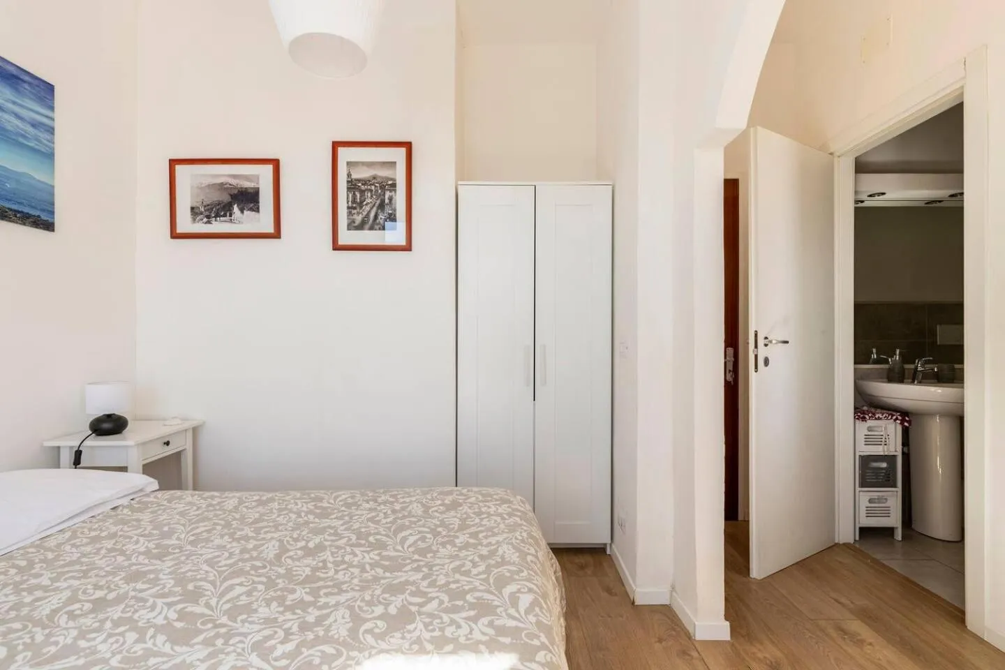 Bed in Tauromenion Guest House