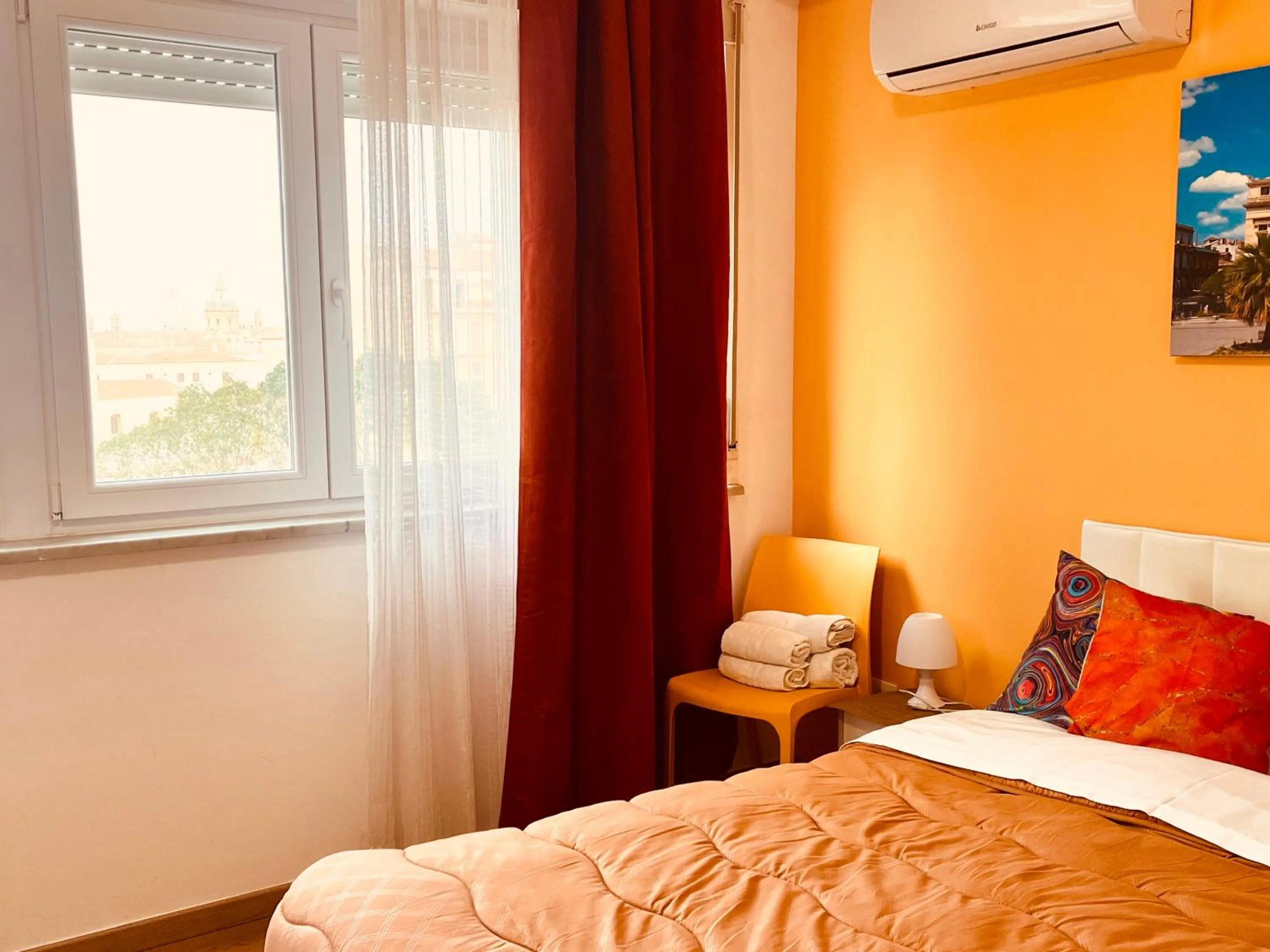 Photo of the whole room, Bed in LeAlbe di Sicilia