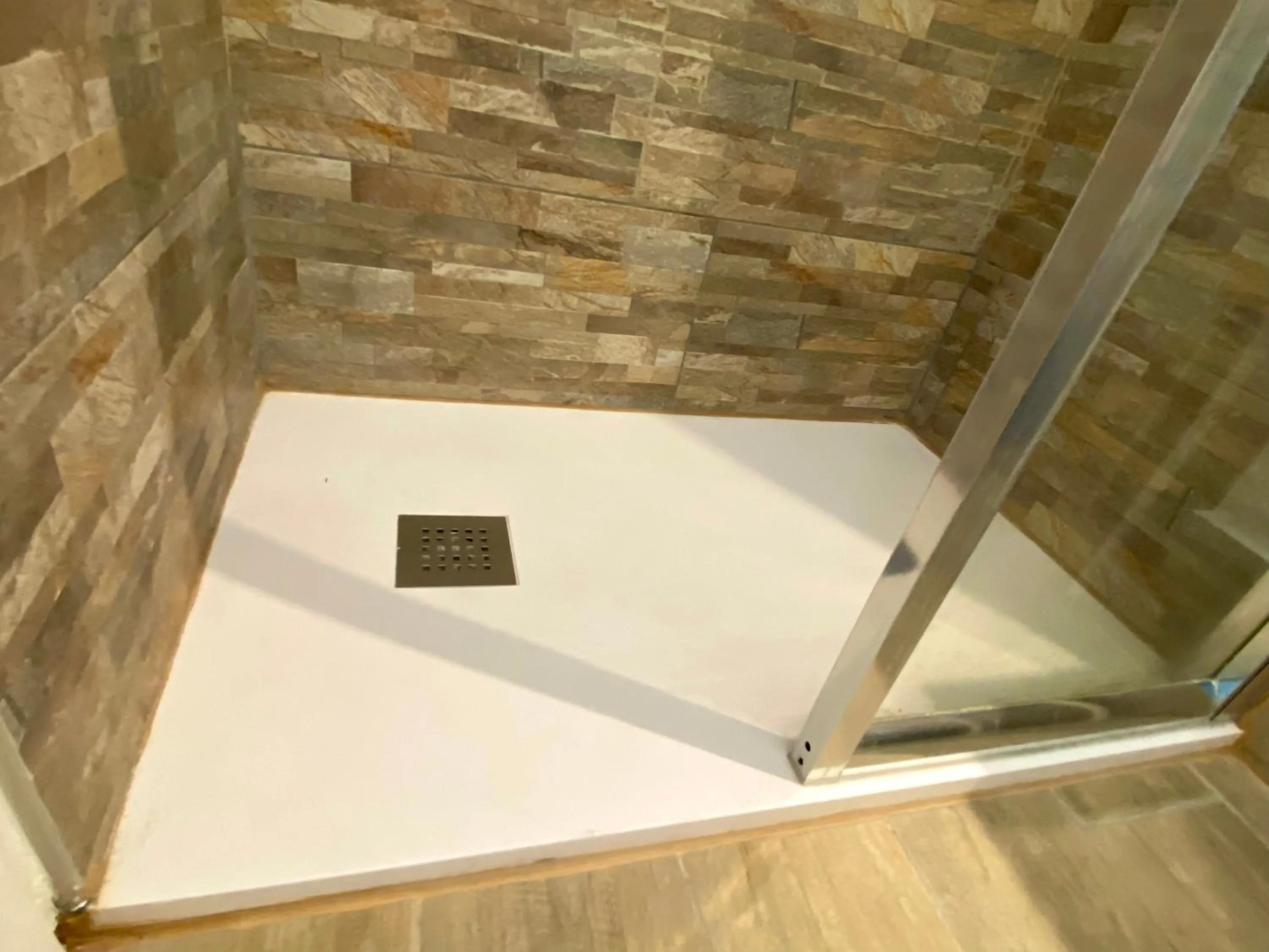 Shower in LeAlbe di Sicilia