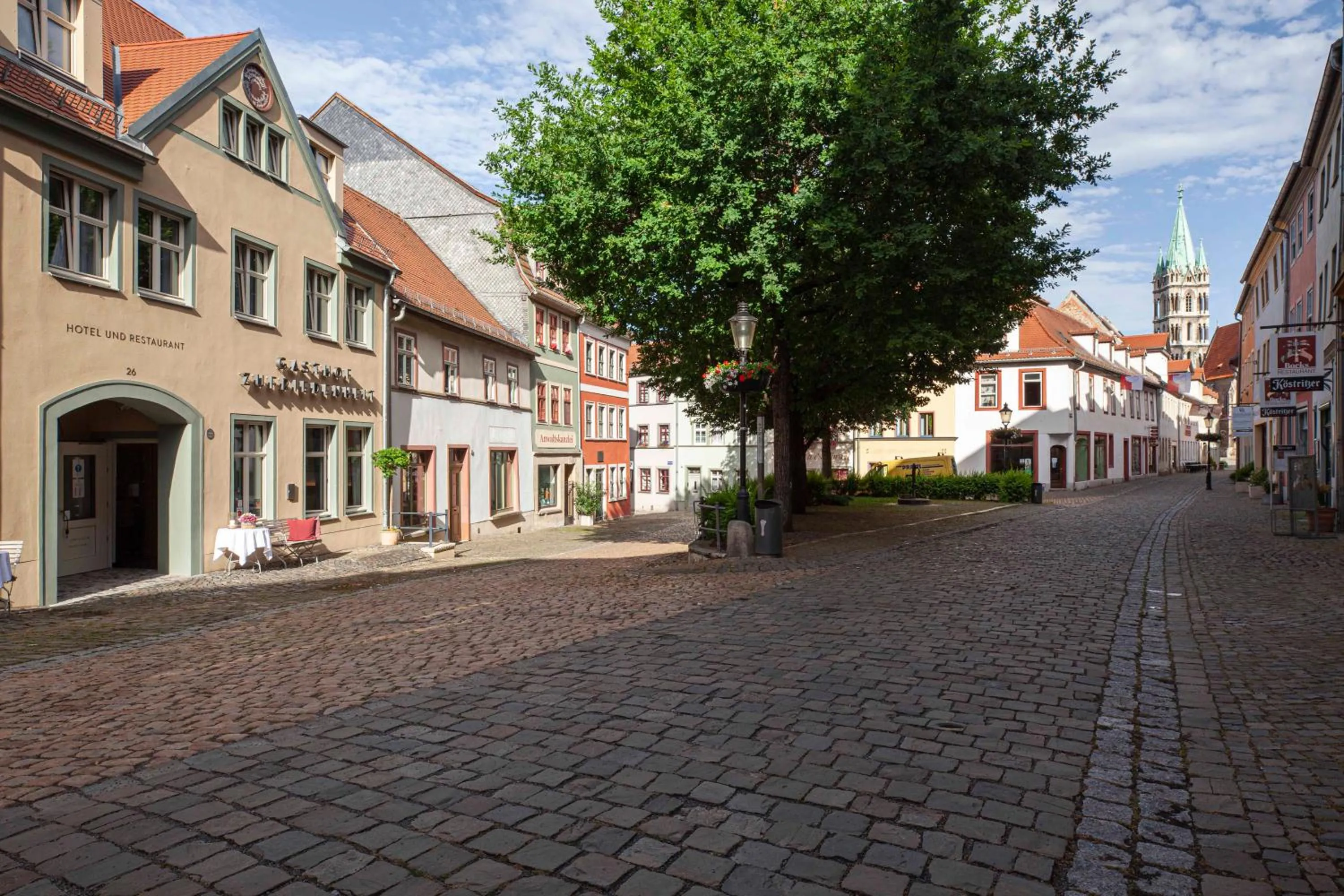 Property building in Gasthof Zufriedenheit