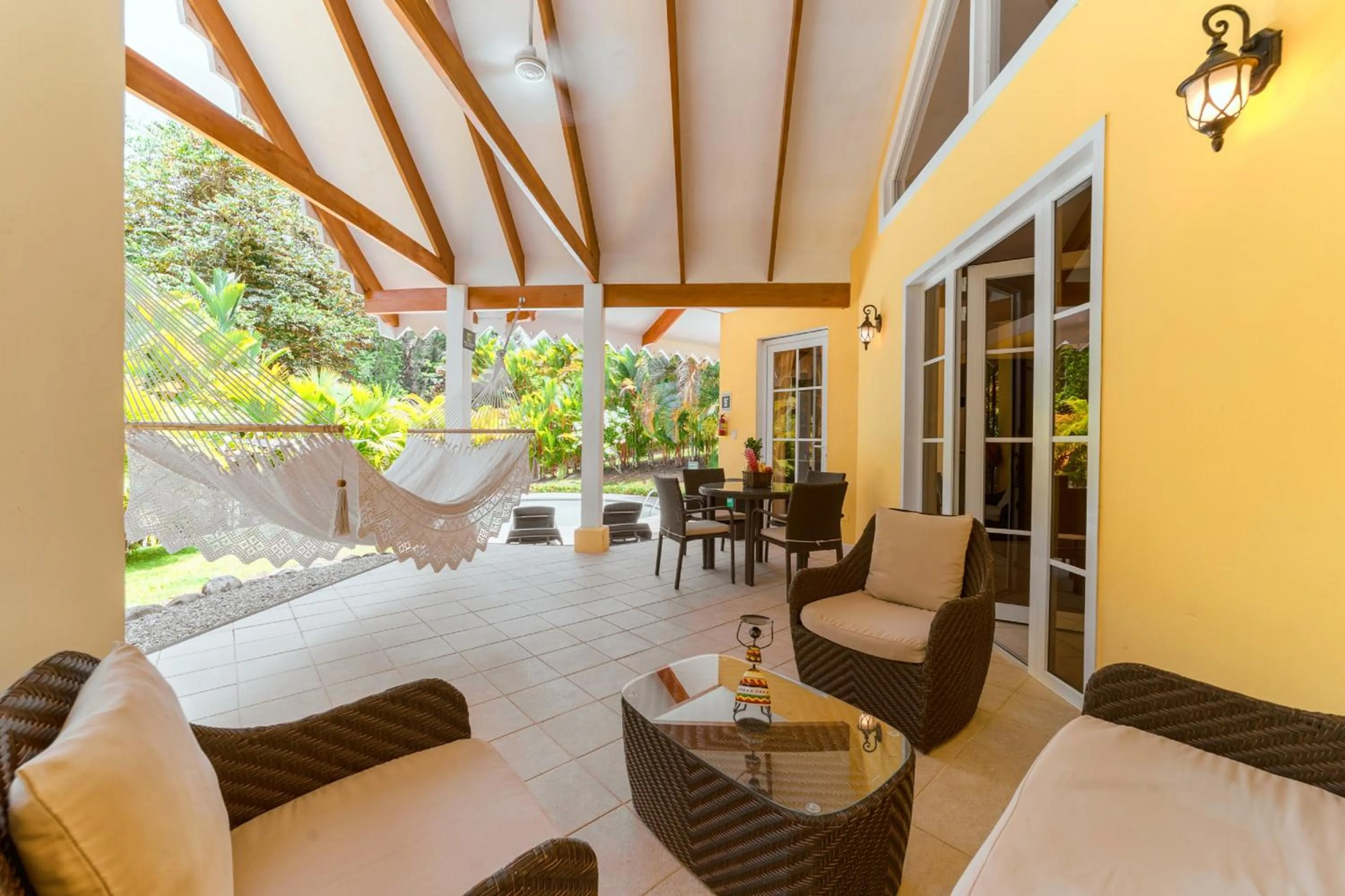 Balcony/Terrace in Lomas del Caribe