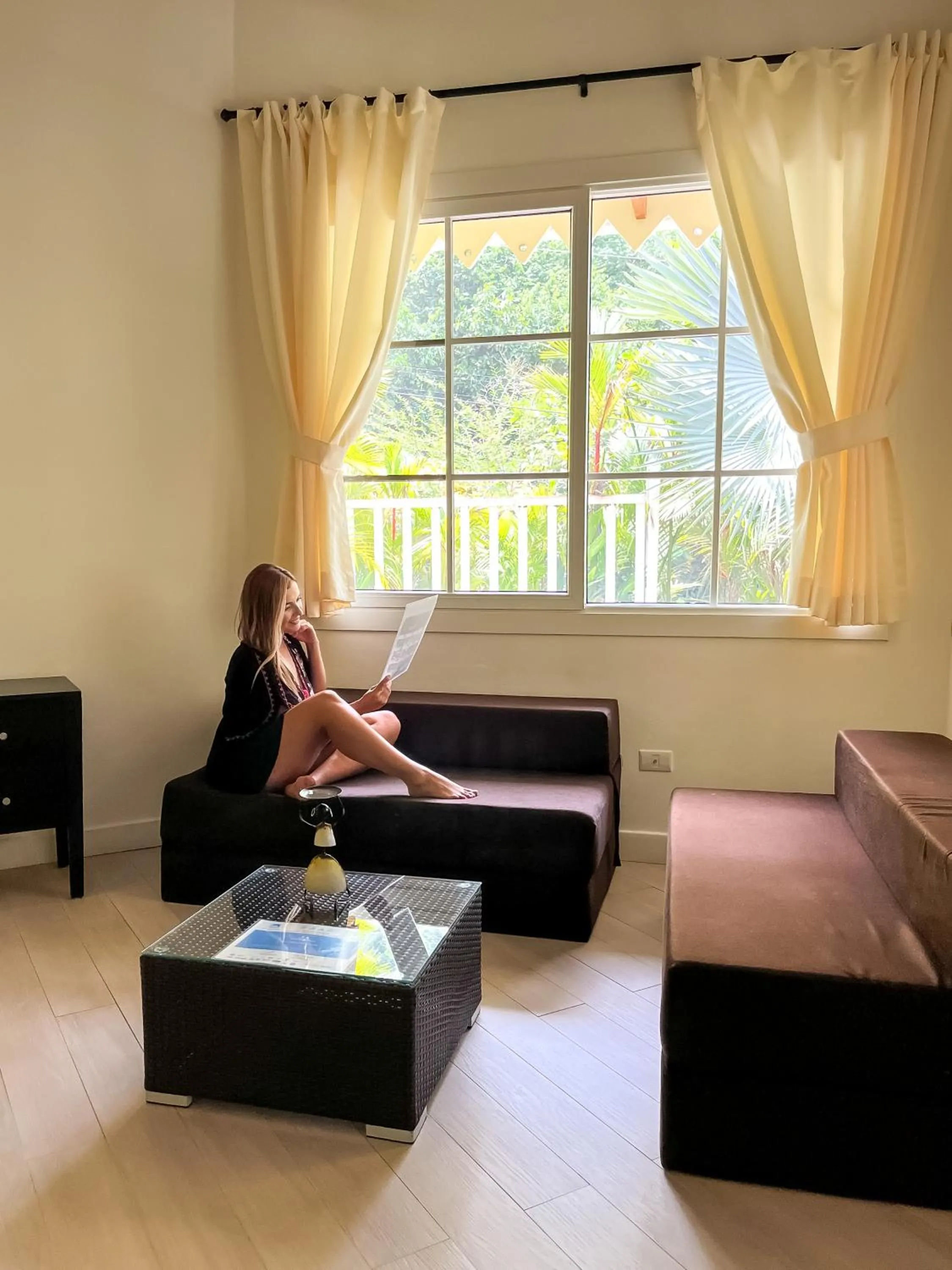 Seating area in Lomas del Caribe