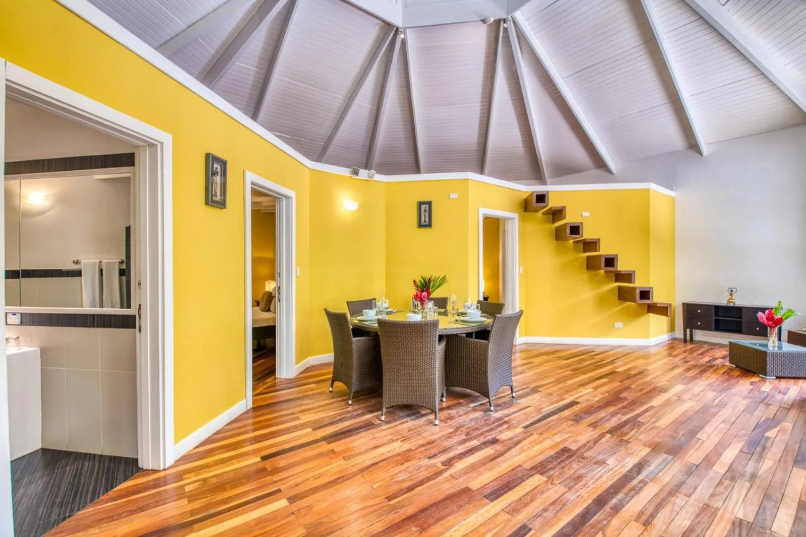 Living room in Lomas del Caribe