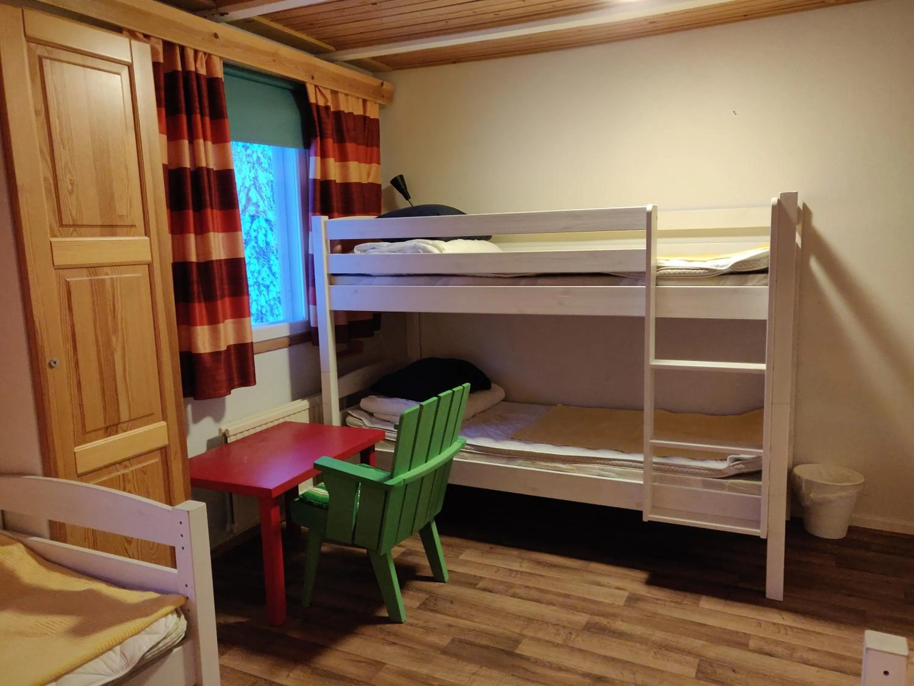 bunk bed, Bed in Kuerkievari KuerHostel
