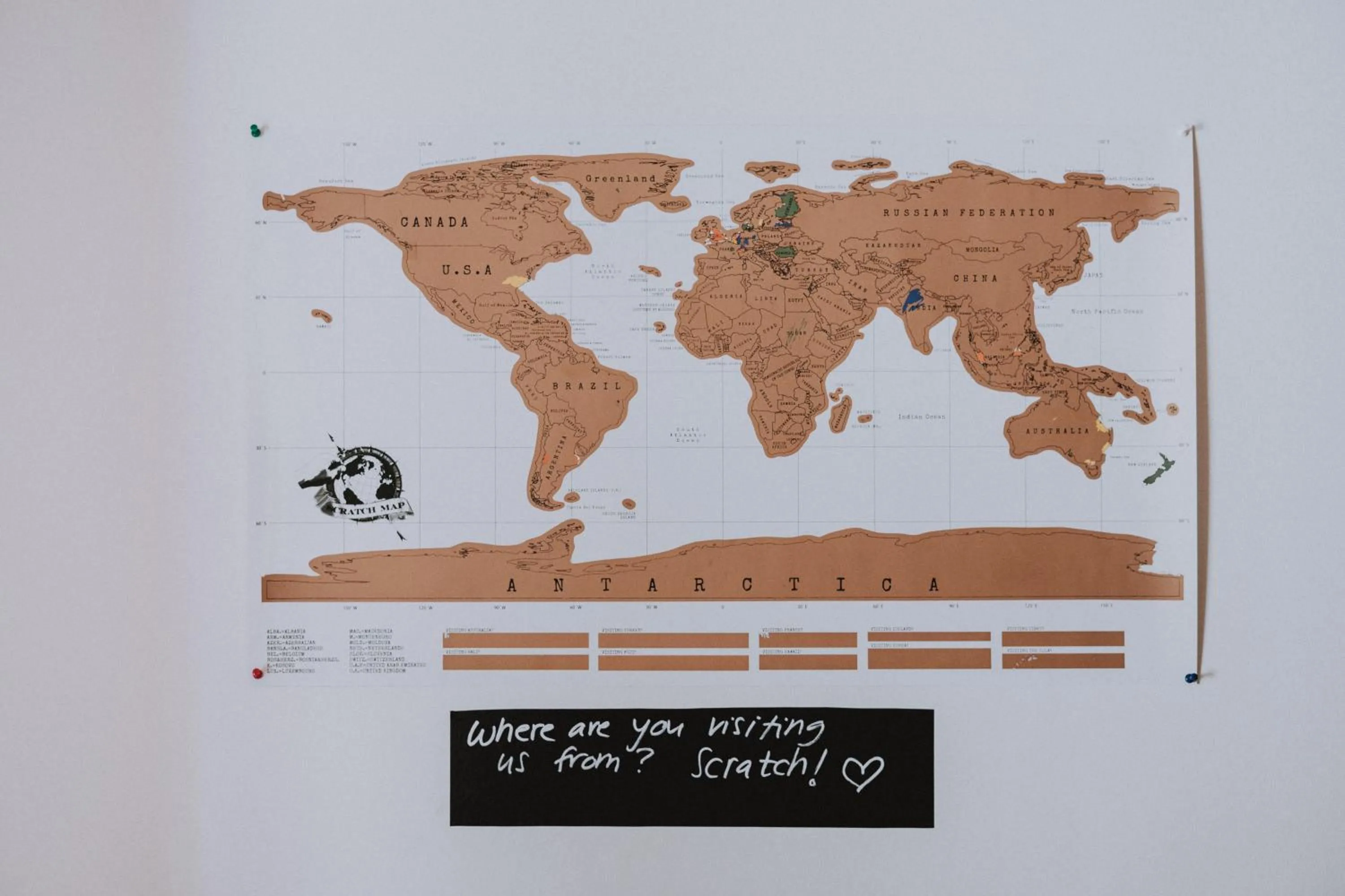 Communal lounge/ TV room in Kuerkievari KuerHostel