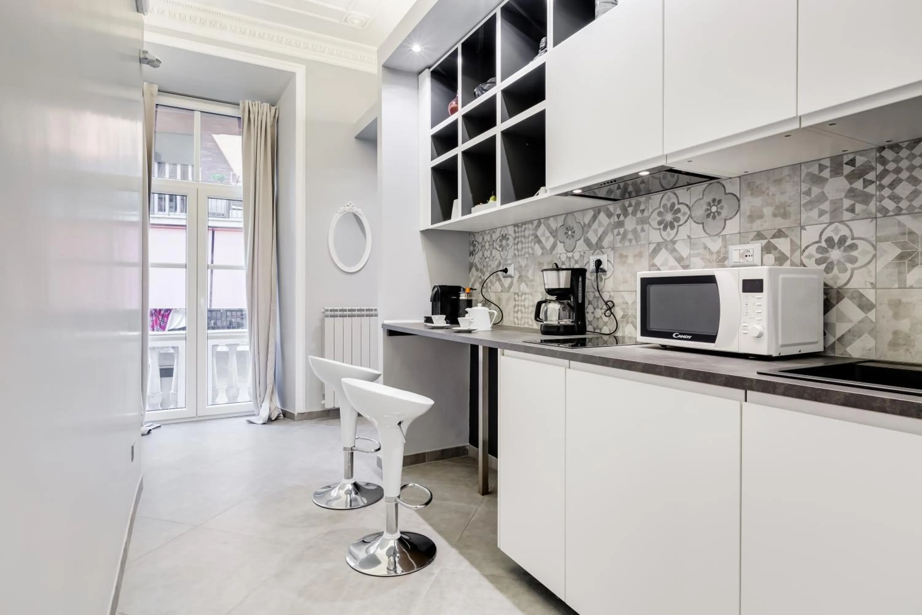 Communal kitchen in Maison Degli Artisti Suites