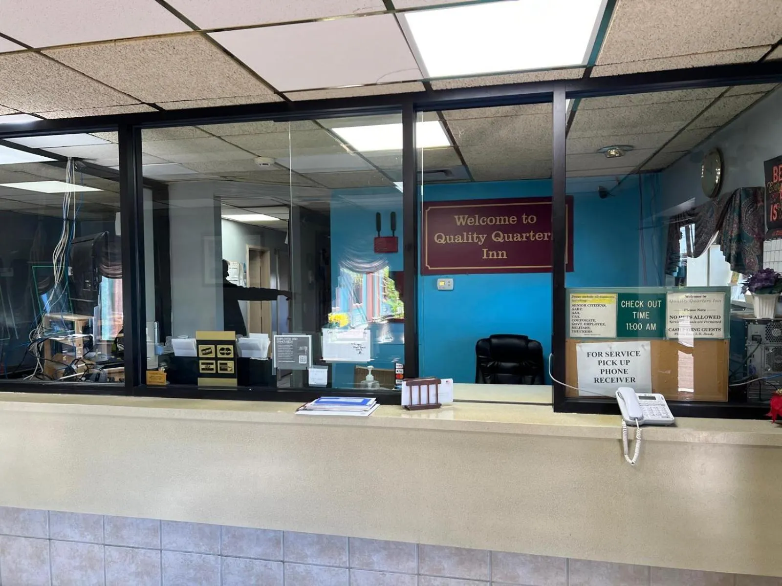 Lobby or reception in Quality Quarters Inn By OYO Richmond KY I-75