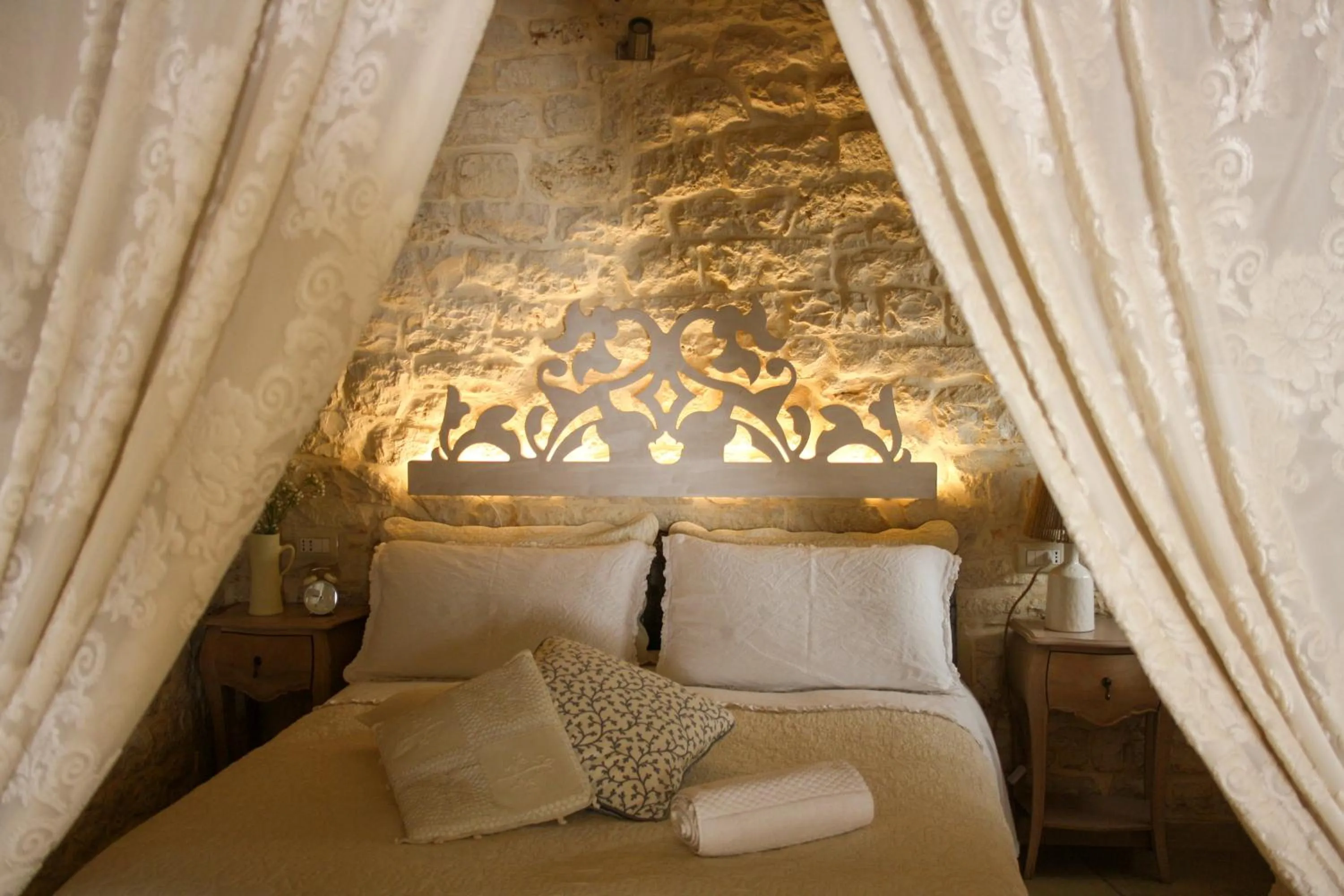 Bed in EnjoyTrulli - Unesco Site