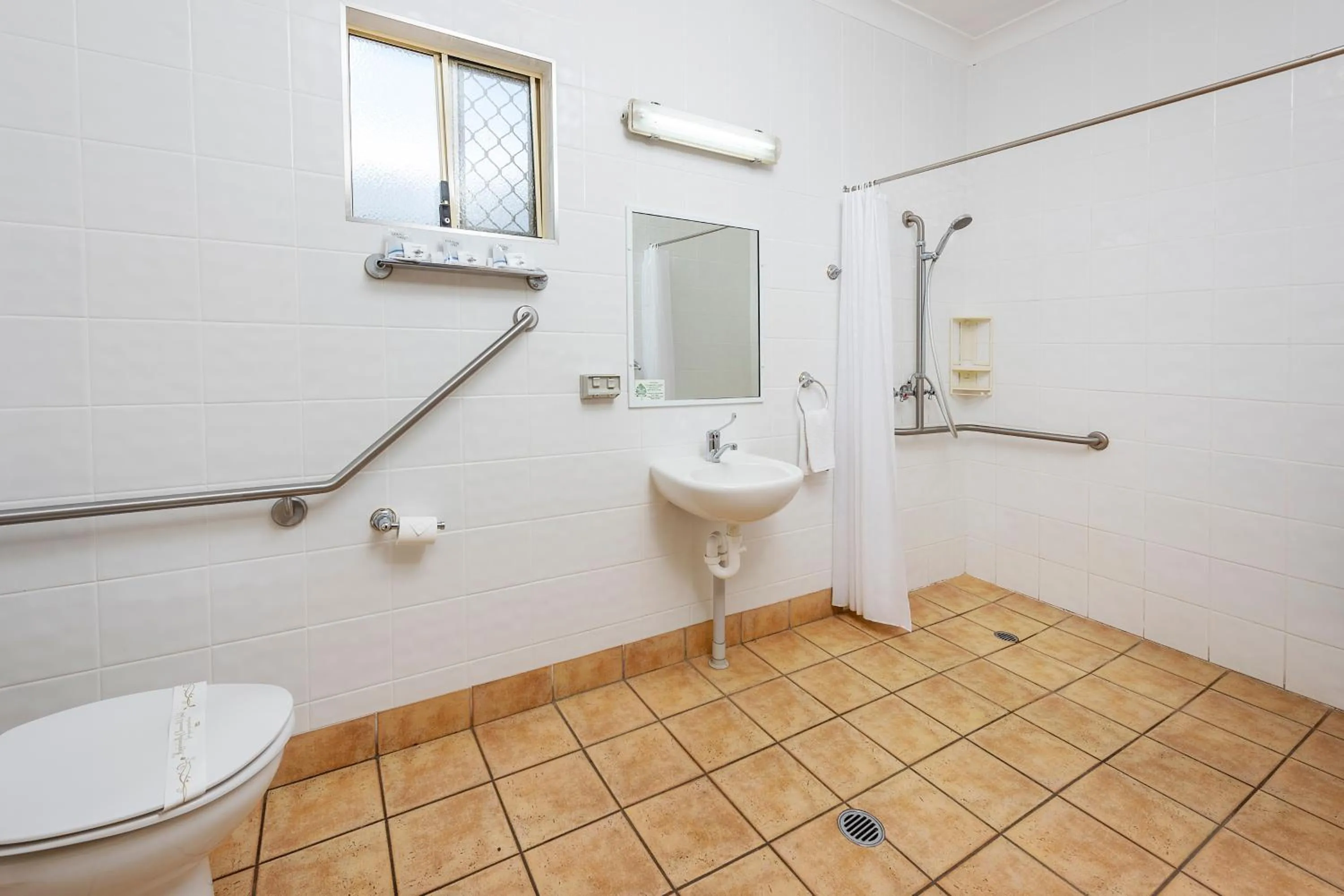 Facility for disabled guests in Roma Mid Town Motor Inn