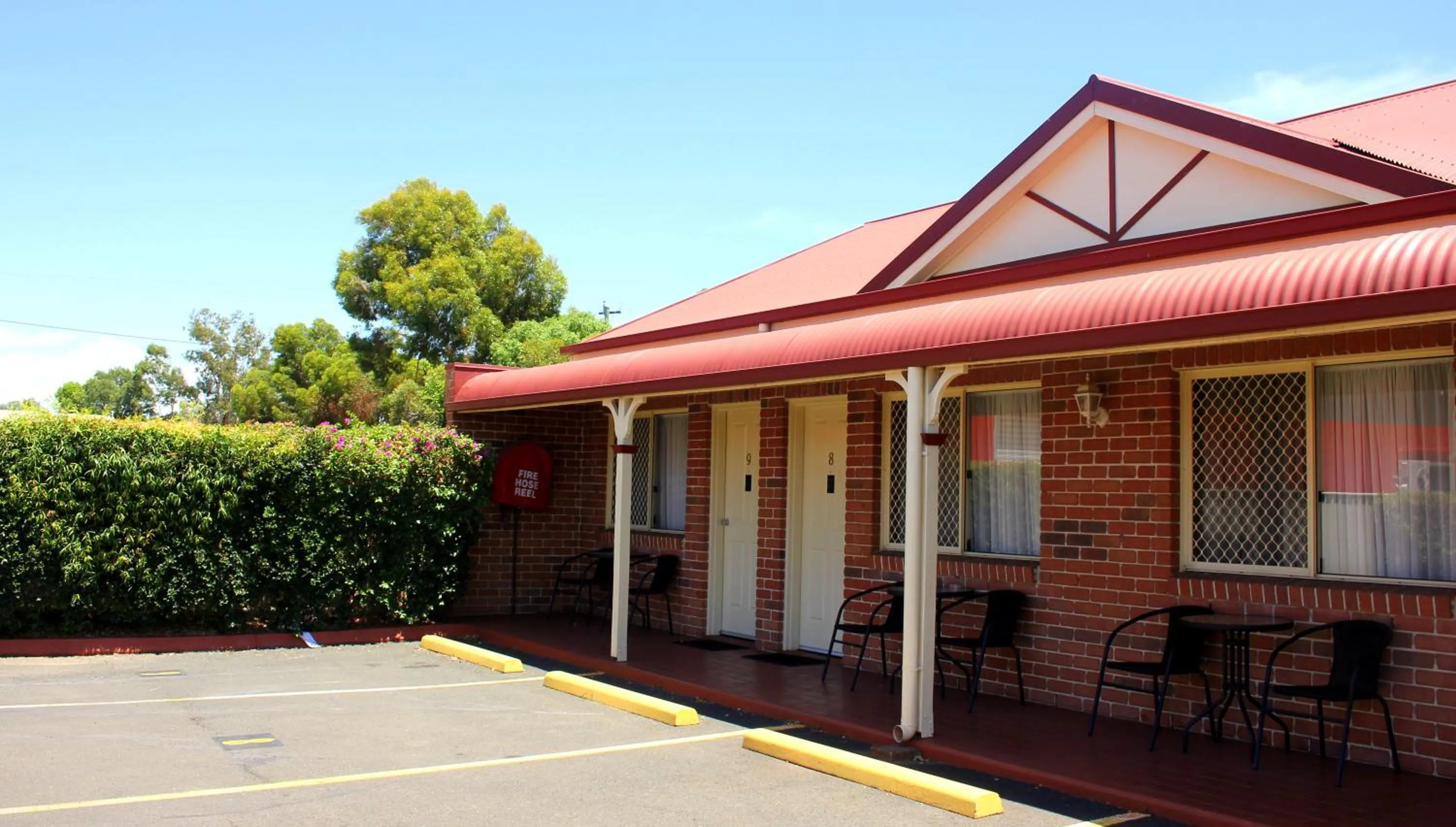 Street view in Roma Mid Town Motor Inn