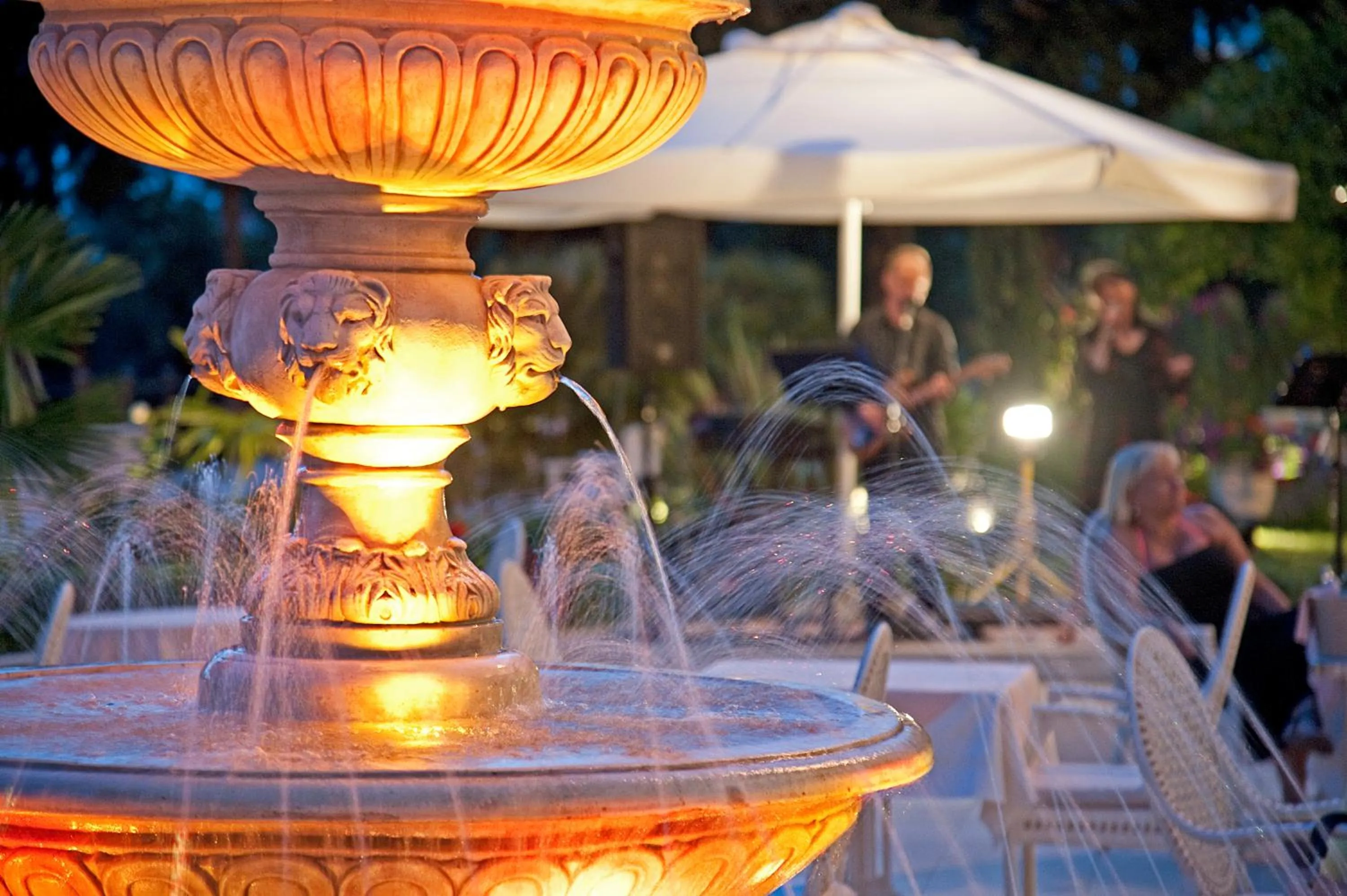 Evening entertainment in Hotel Kvarner Palace