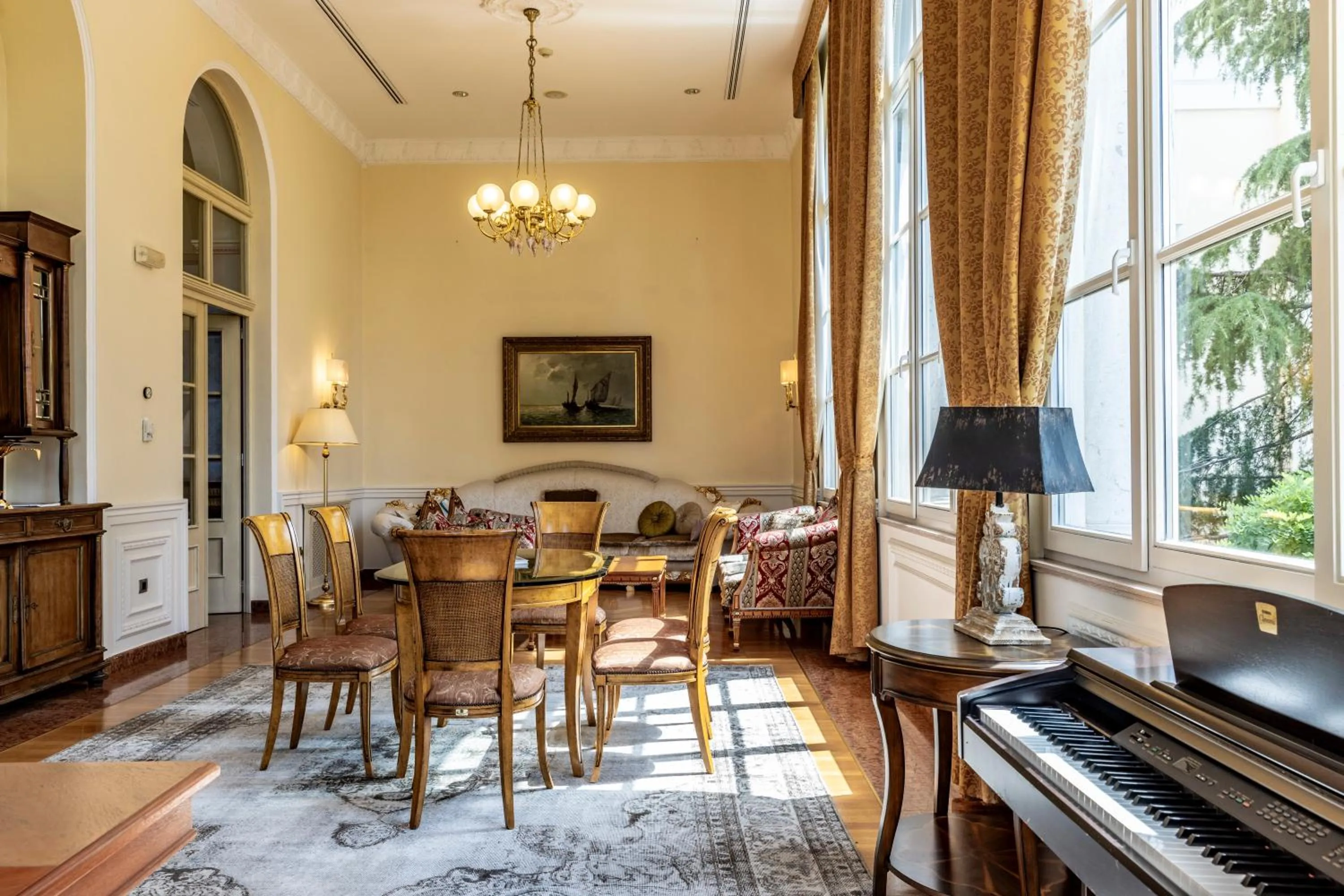 Library in Hotel Kvarner Palace