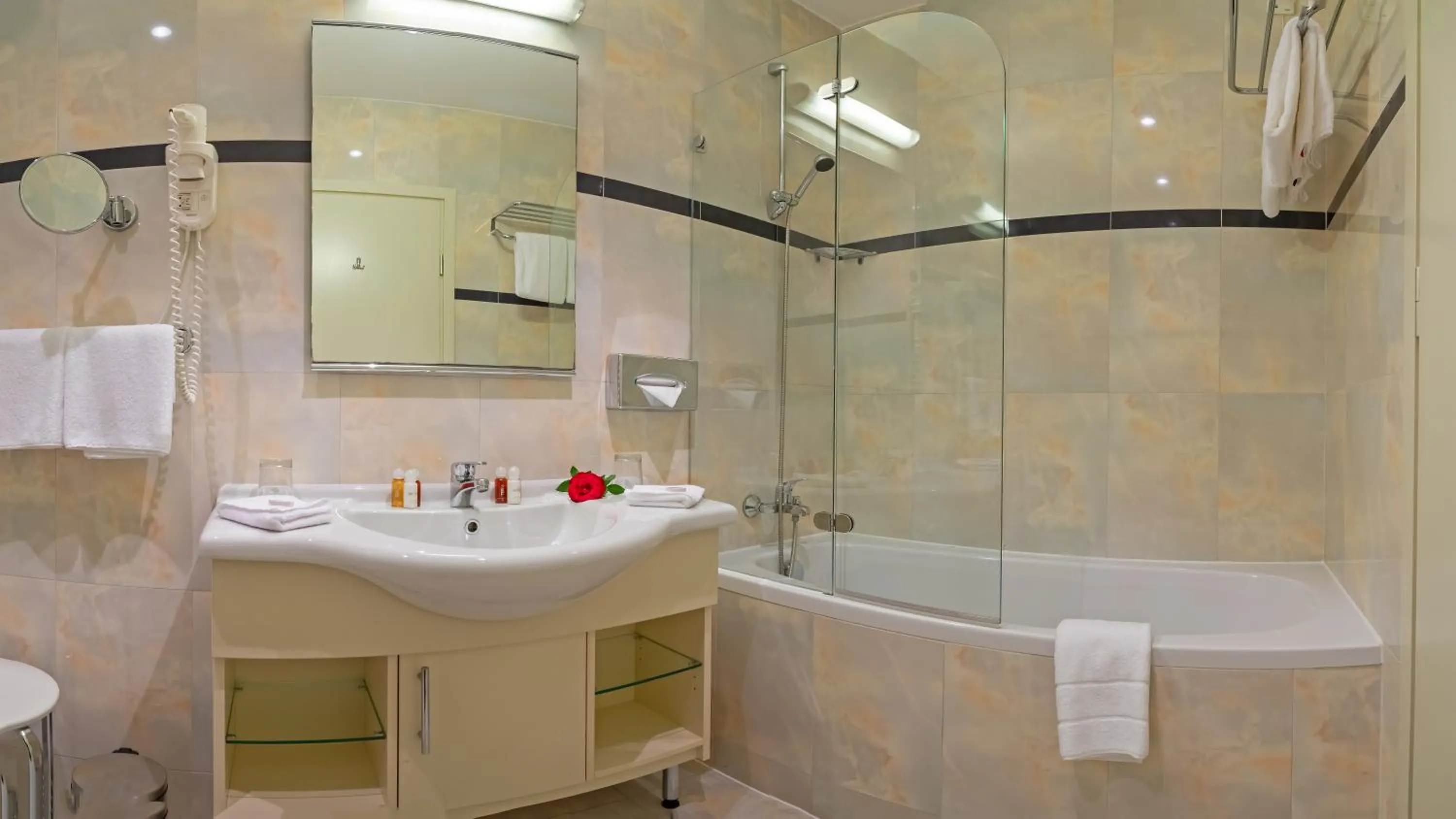 Bathroom in Hotel Kvarner Palace