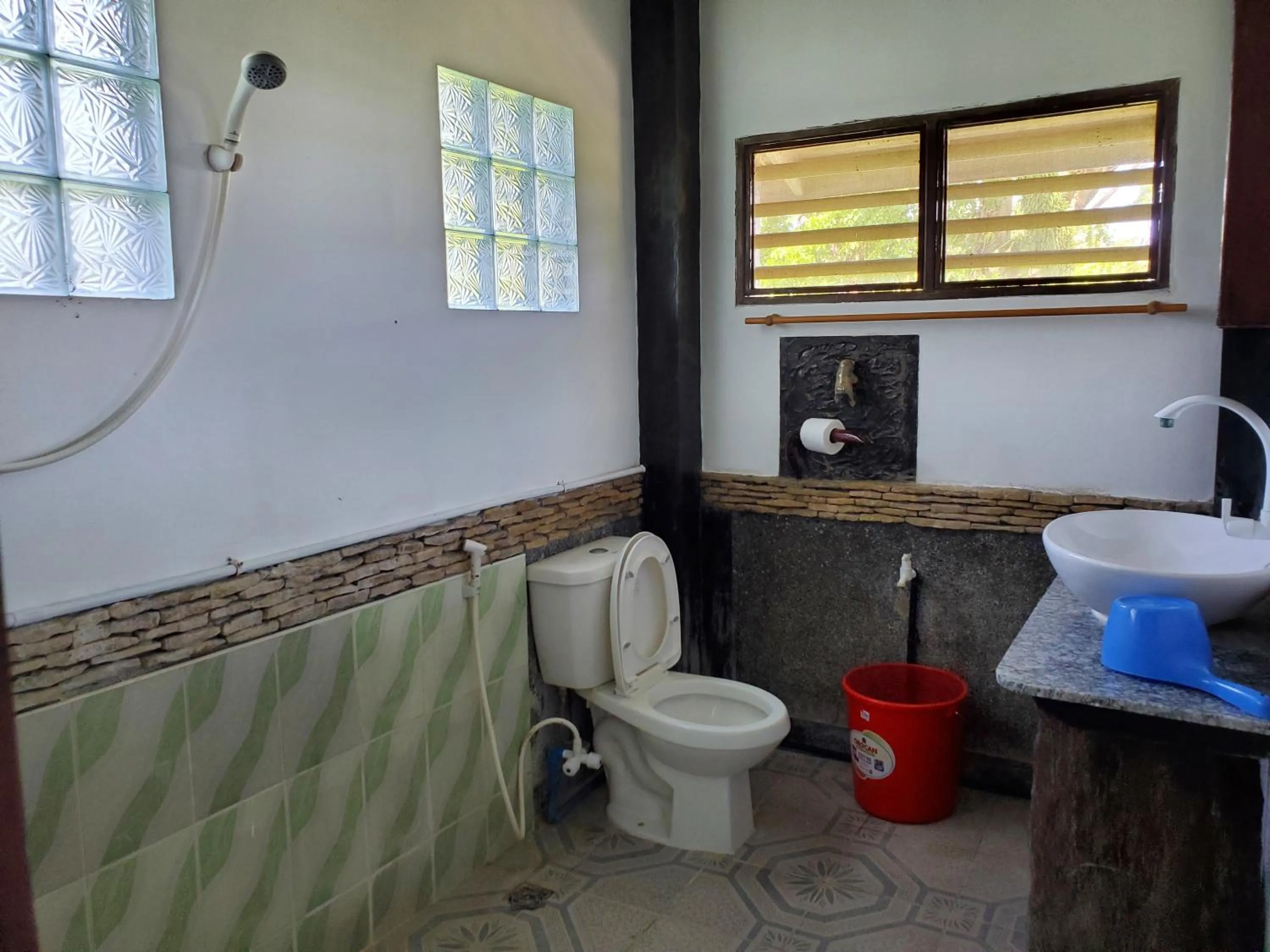 Bathroom in Patrick's on the Beach Resort