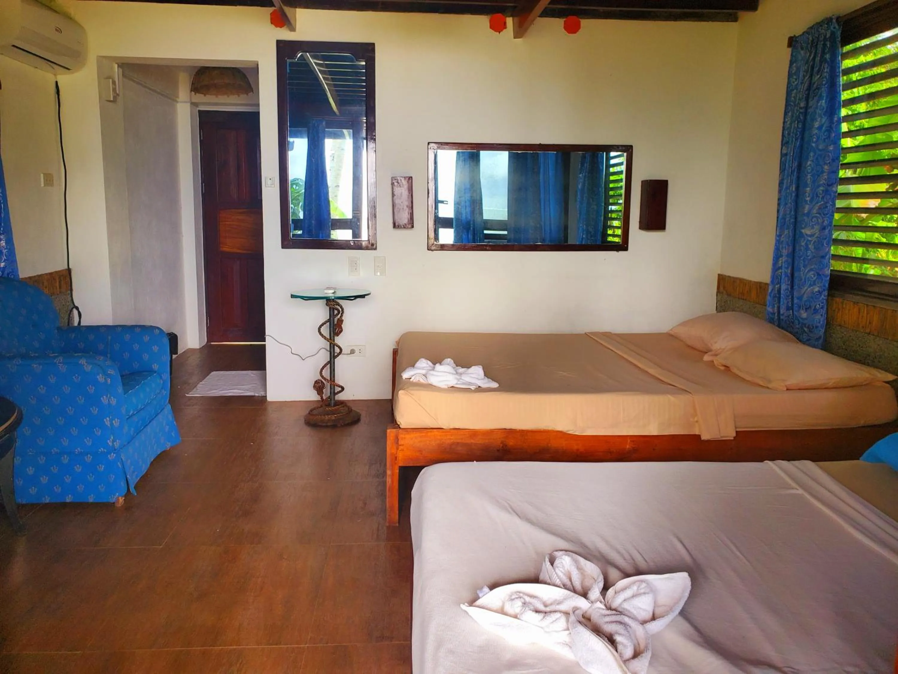 Photo of the whole room, Bed in Patrick's on the Beach Resort