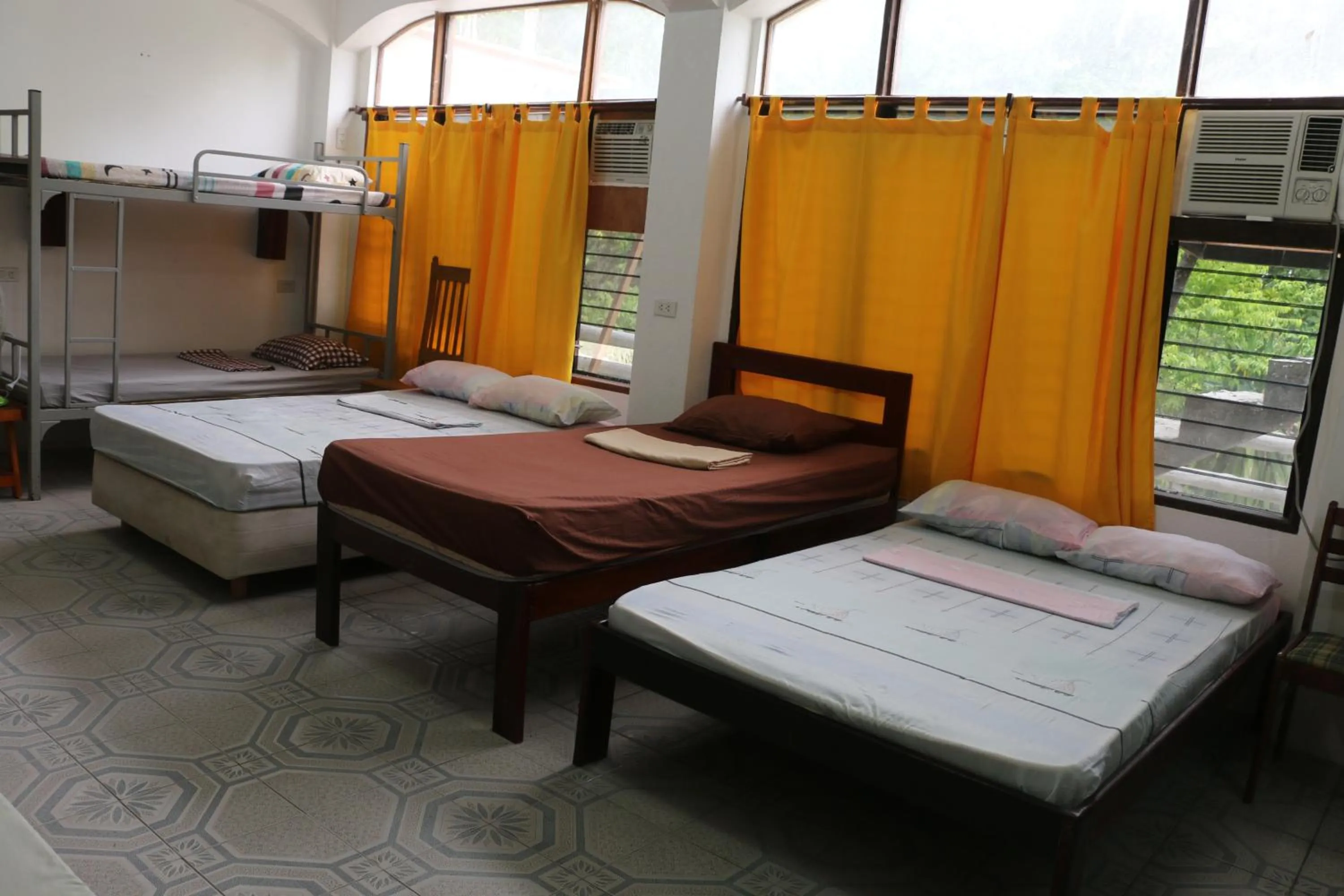 Photo of the whole room, Bed in Patrick's on the Beach Resort