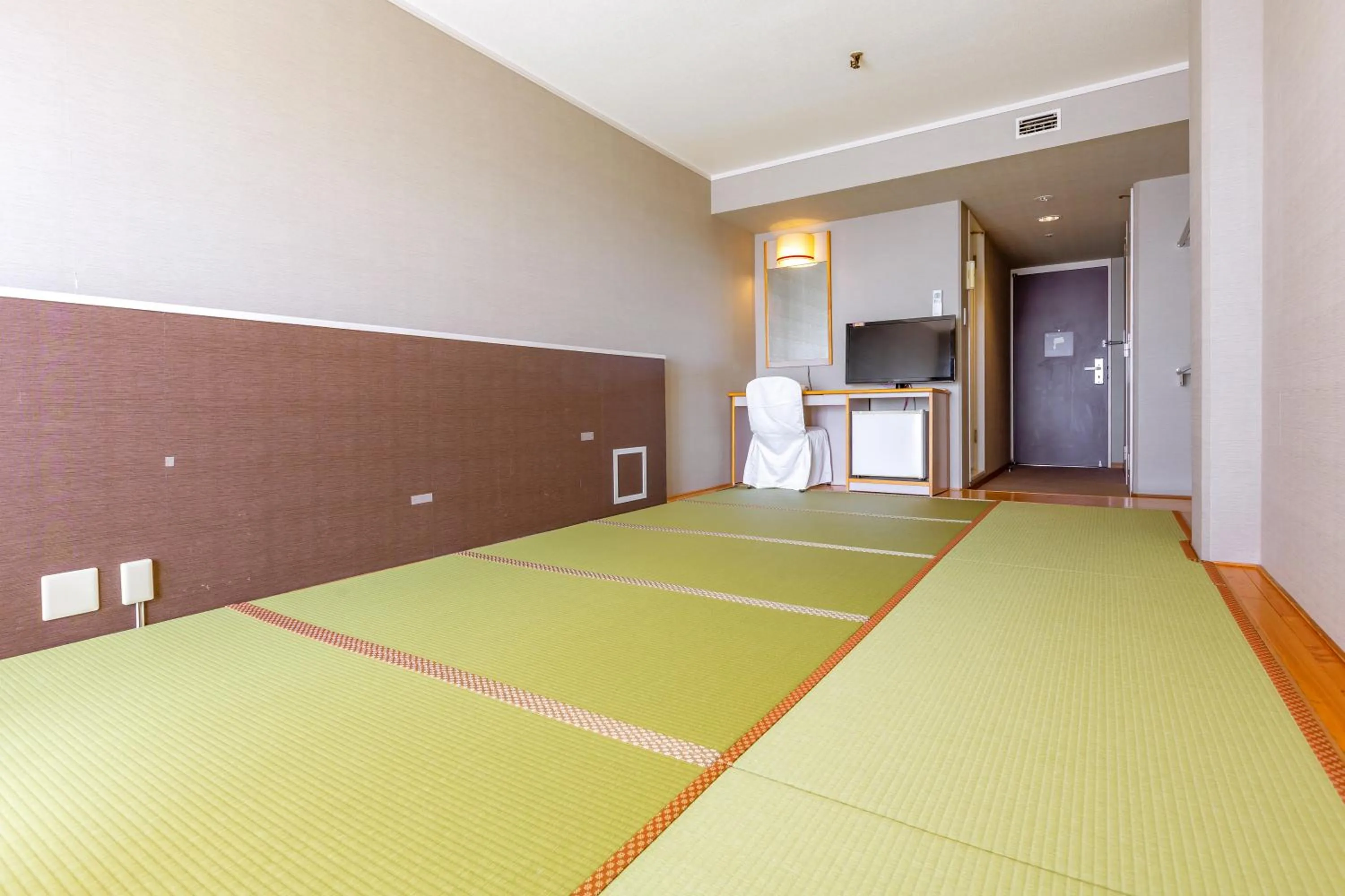 Photo of the whole room in Ooedo Onsen Monogatari Minoh Kanko Hotel