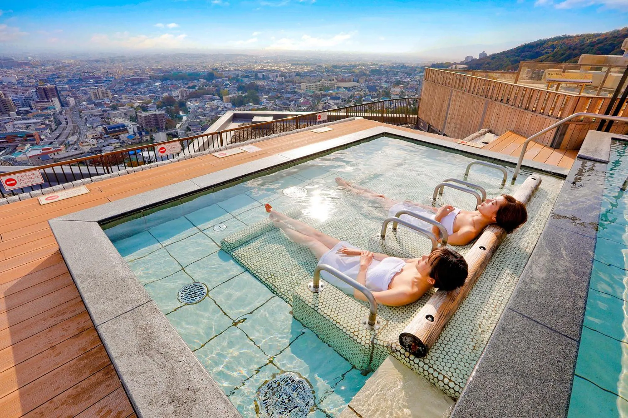 Open Air Bath in Ooedo Onsen Monogatari Minoh Kanko Hotel
