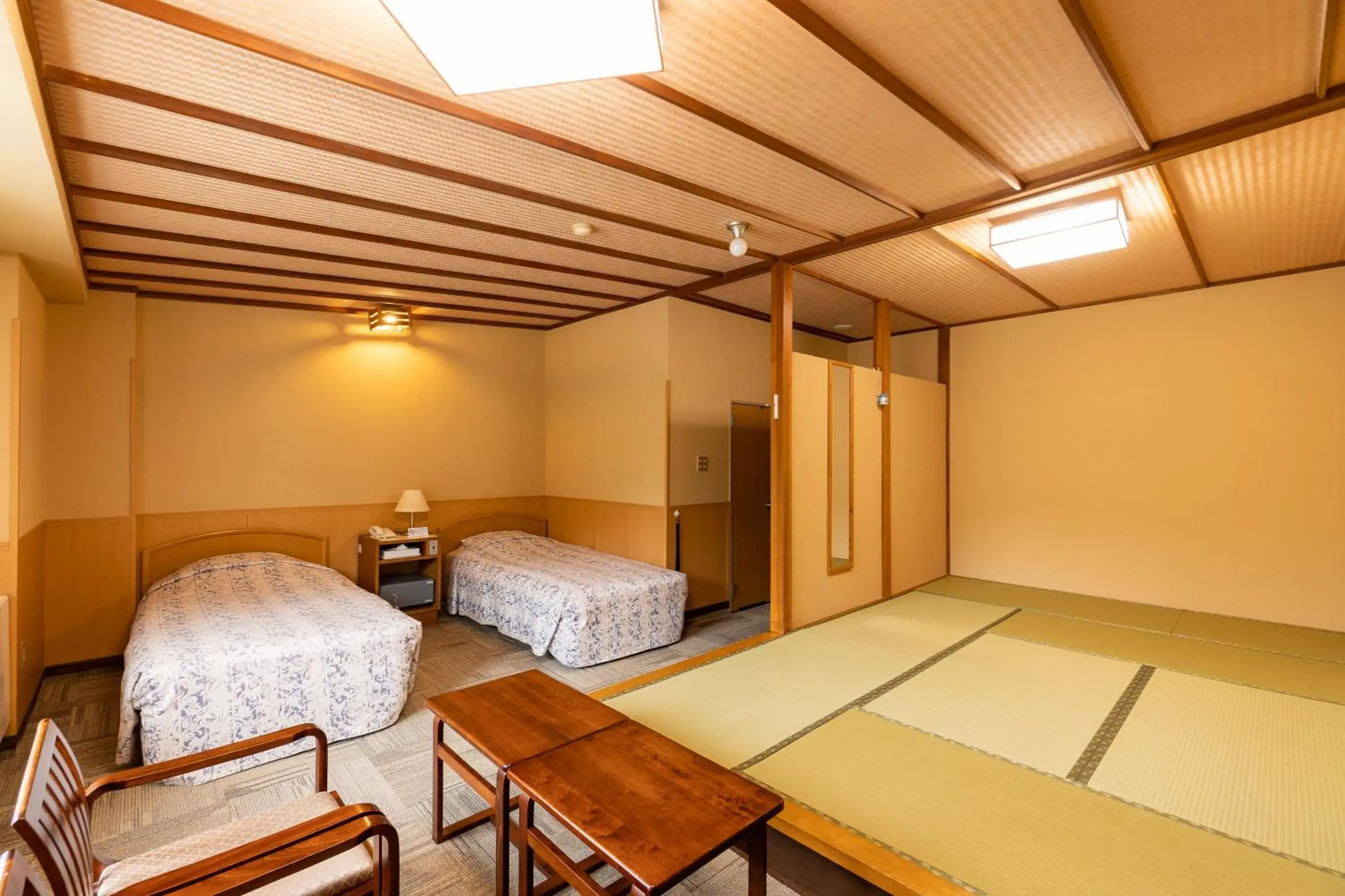 Standard Japanese-Western-Style-Room 36 sqm - single occupancy - Indoor Bath - Non-Smoking in Ooedo Onsen Monogatari Kounkaku Standard Japanese-Western-Style-Room 36 sqm - single occupancy - Indoor Bath - Non-Smoking in Ooedo Onsen Monogatari Kounkaku