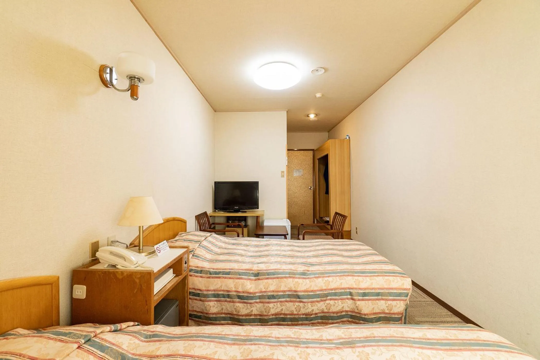 Photo of the whole room, Bed in Ooedo Onsen Monogatari Kounkaku