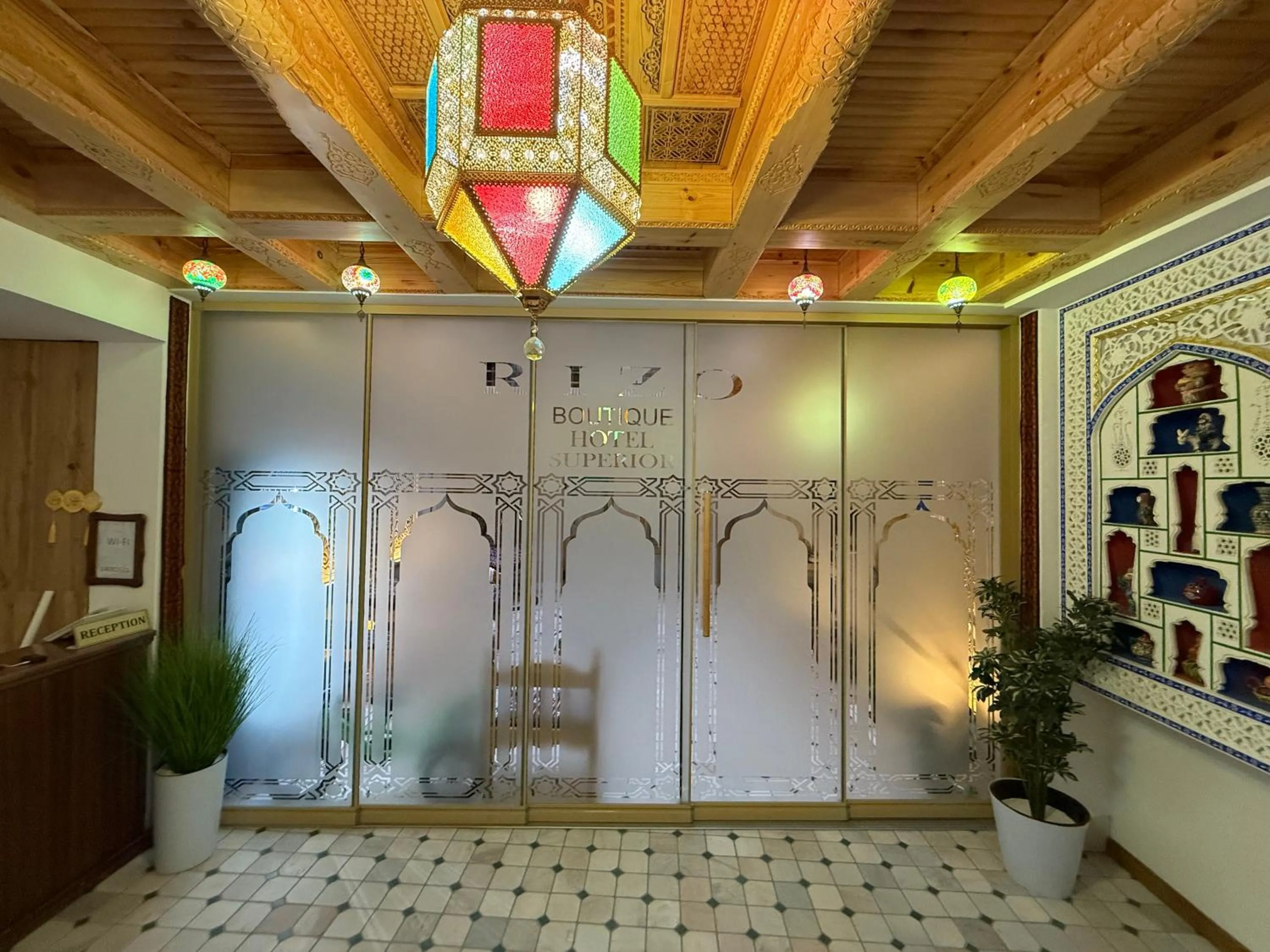 Property building in Rizo Boutique