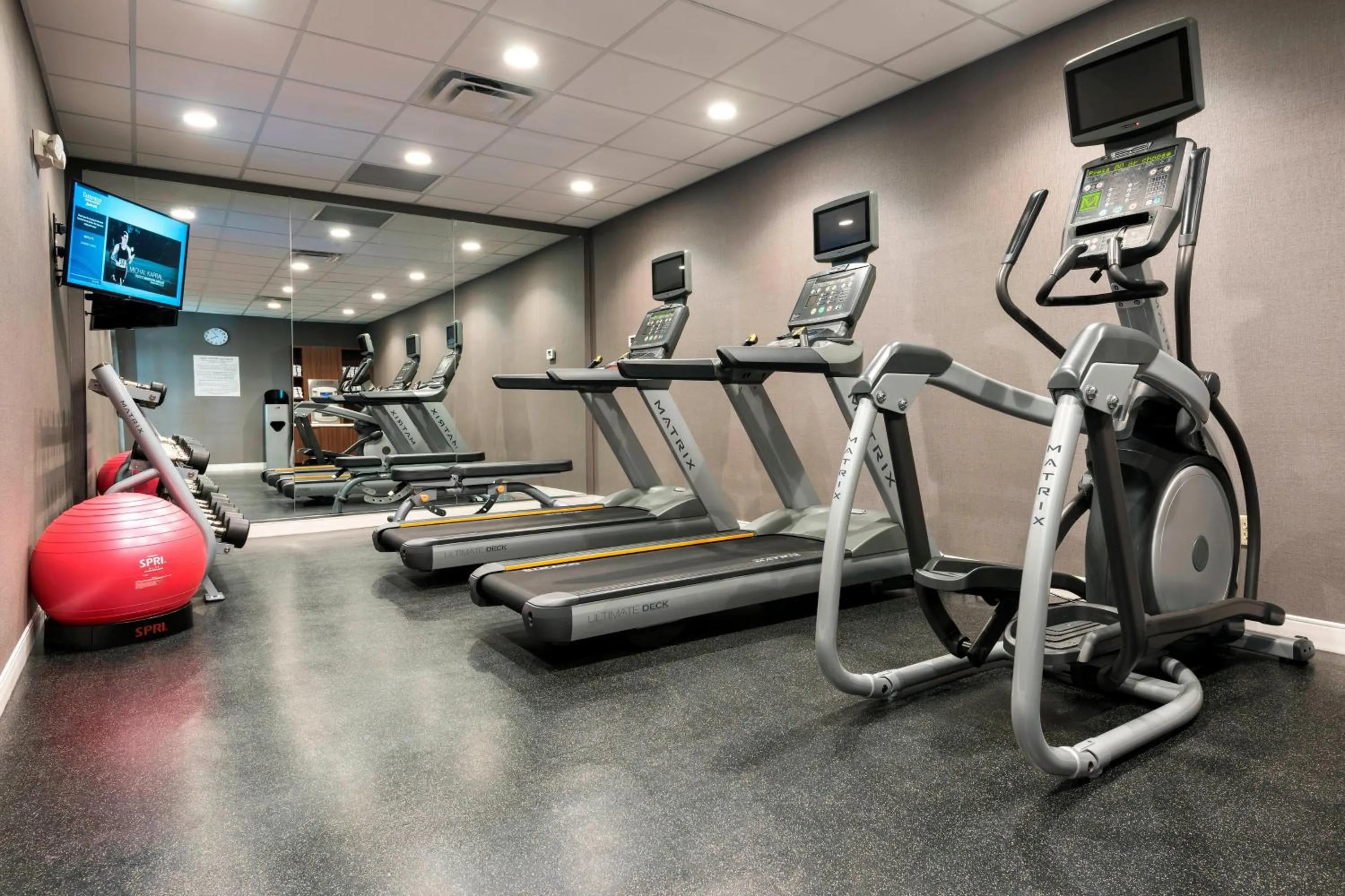 Fitness centre/facilities in Fairfield Inn & Suites by Marriott Medina