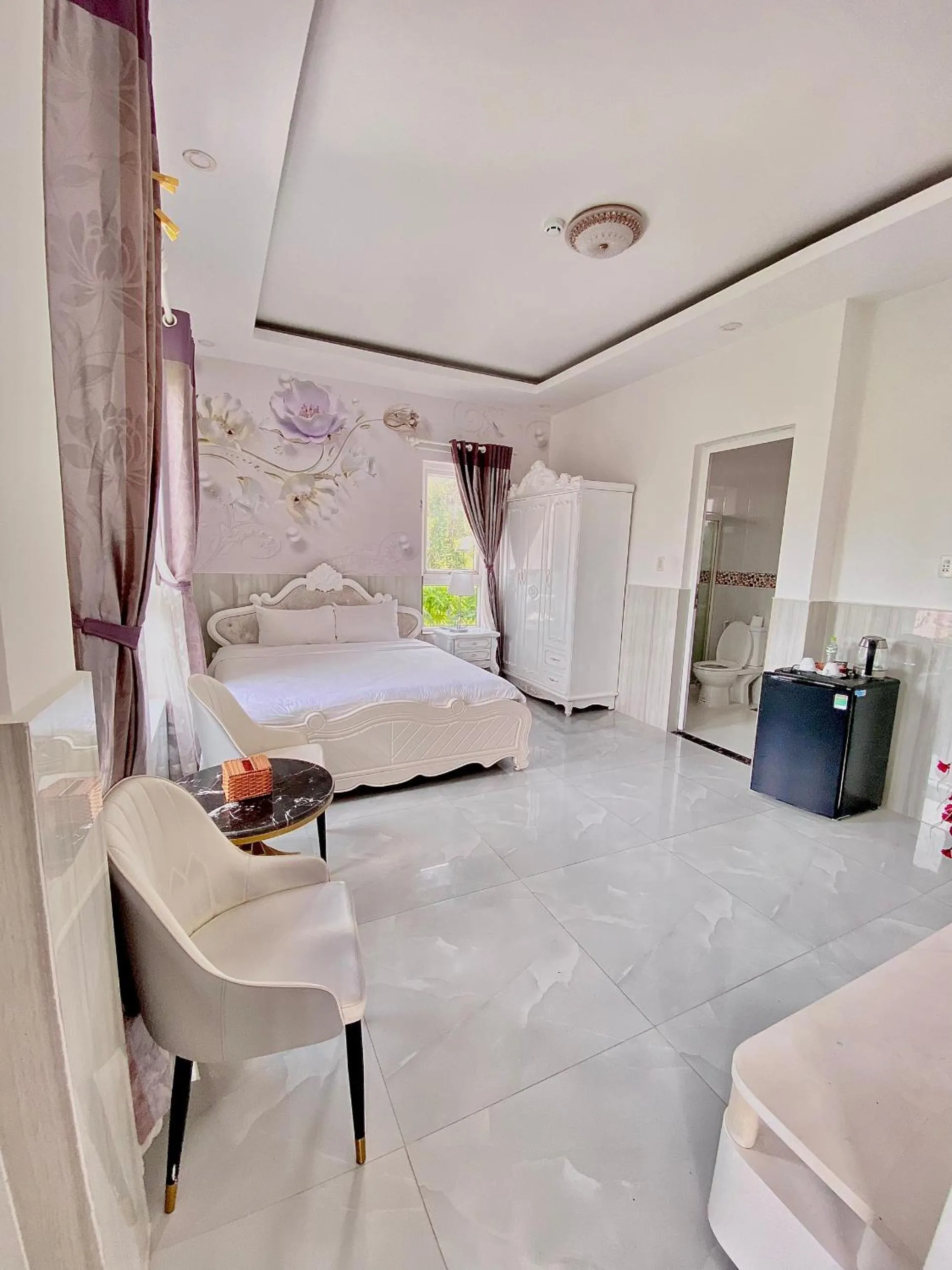 Bed in Godiva Villa Phu Quoc