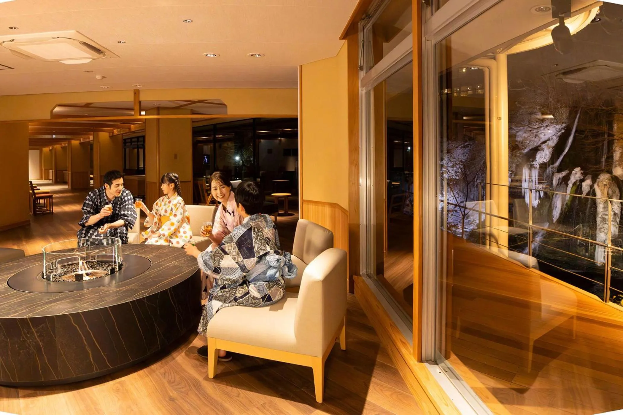 Communal lounge/ TV room in Ooedo Onsen Monogatari Premium Hotel New Shiobara