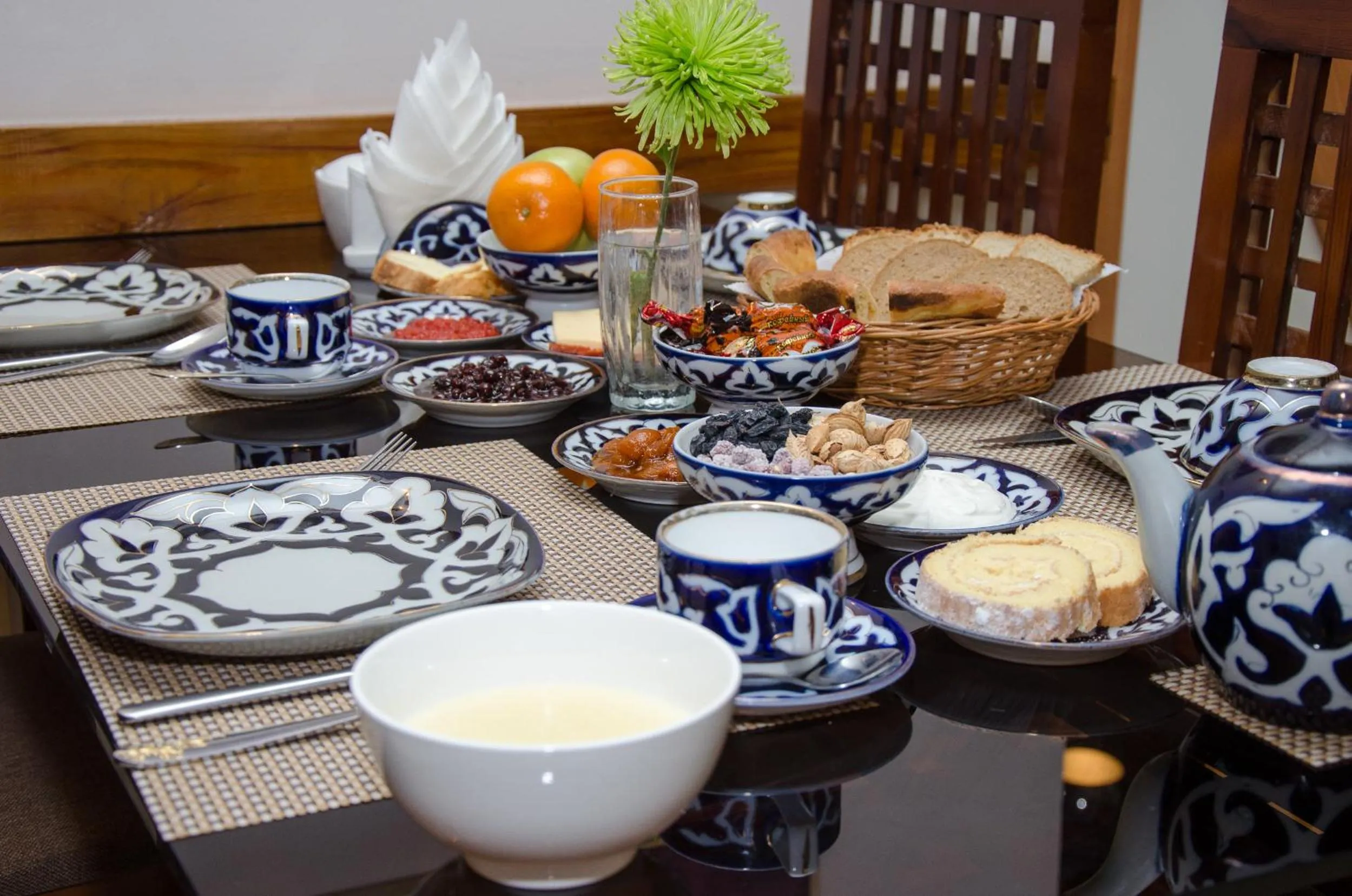 Continental breakfast in Jipek Joli Inn