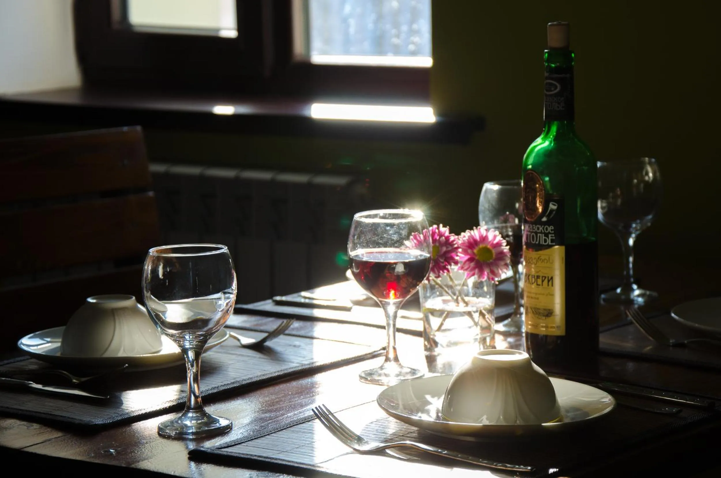 Restaurant/places to eat in Jipek Joli Inn